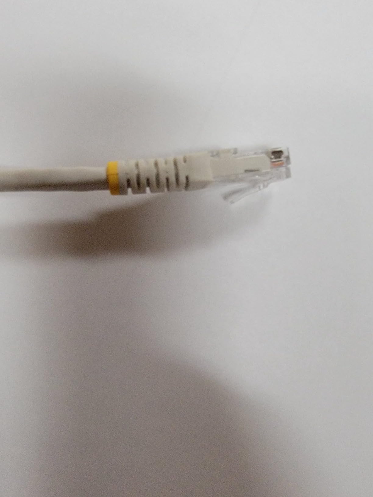 StarTech.com 6ft CAT6 Ethernet Cable - White CAT 6 Gigabit Ethernet Wire -650MHz 100W PoE++ RJ45 UTP Molded Category 6 Network/Patch Cord w/Strain Relief/Fluke Tested UL/TIA Certified (C6PATCH6WH) - Customer Photo 1