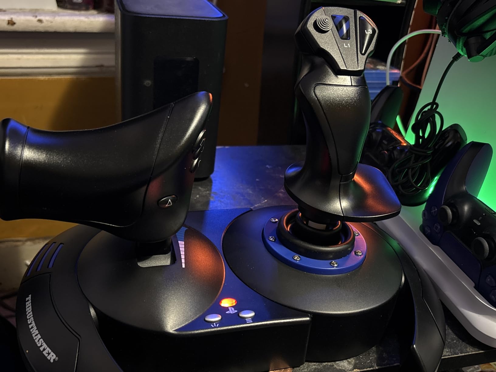 Thrustmaster T-Flight Stick X (Compatible with Windows PC) Customer Review Thrustmaster T-Flight Stick X (Compatible with Windows PC) - Customer Photo 1
