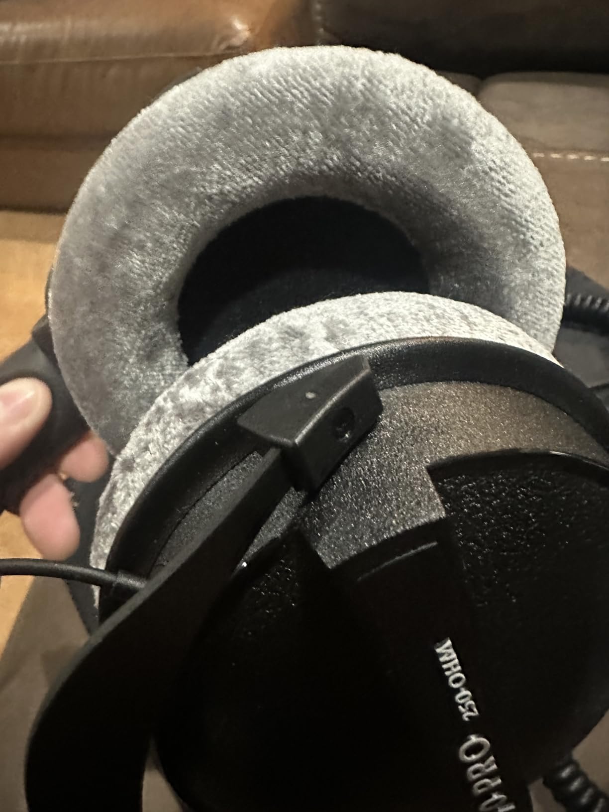 beyerdynamic DT 770 PRO 80 Ohm Over-Ear Studio Headphones in Gray. Enclosed Design, Wired for Professional Recording and Monitoring - Customer Photo 1