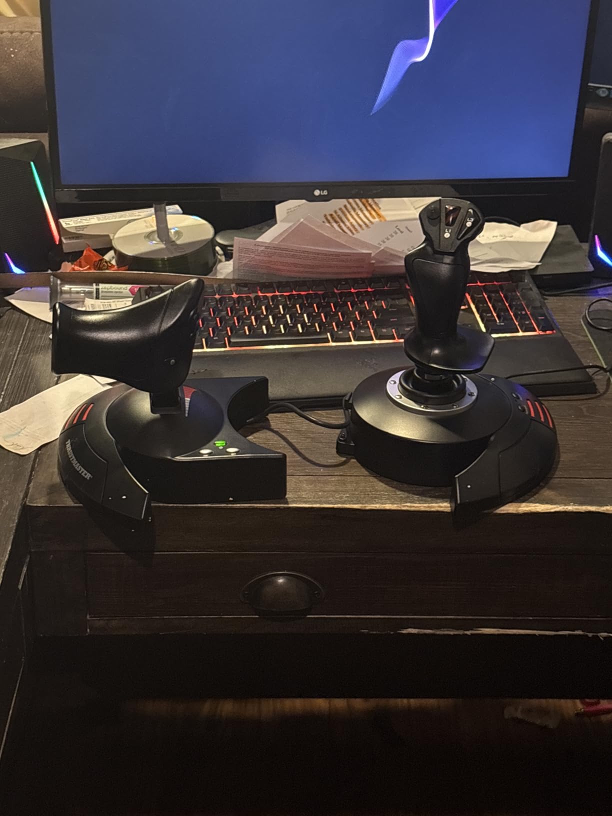 Thrustmaster T-Flight Hotas X (Compatible with PC) Customer Review Thrustmaster T-Flight Hotas X (Compatible with PC) - Customer Photo 1