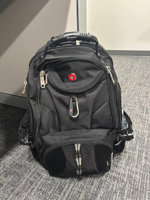 SwissGear 1900 Scansmart TSA 17 Laptop Backpack, Black, 19-Inch - Customer Photo 1