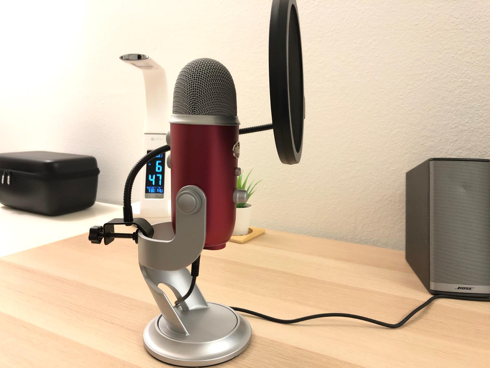 Neewer Professional Microphone Pop Filter Shield Compatible with Blue Yeti and Any Other Microphone, Dual Layered Wind Pop Screen With A Flexible 360 Degree Gooseneck Clip Stabilizing Arm - Customer Photo 2