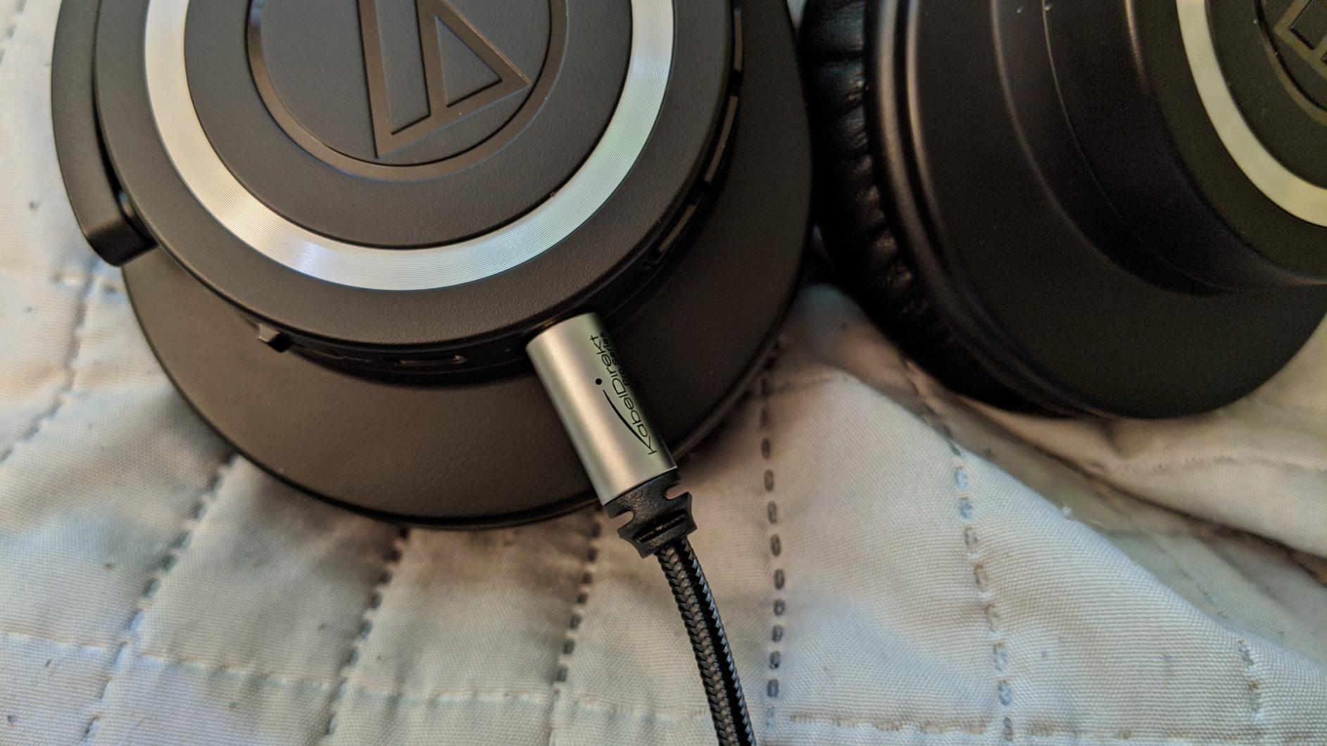 KabelDirekt – Aux Cable, Jack Cord & Audio 3.5mm Cable – 10ft – Available in 1.5-33ft – Suitable for Headphones – Mobile Phone – PC & Laptop Audio – Car – HiFi – Stereo, Black Customer Review KabelDirekt – Aux Cable, Jack Cord & Audio 3.5mm Cable – 10ft – Available in 1.5-33ft – Suitable for Headphones – Mobile Phone – PC & Laptop Audio – Car – HiFi – Stereo, Black - Customer Photo 1