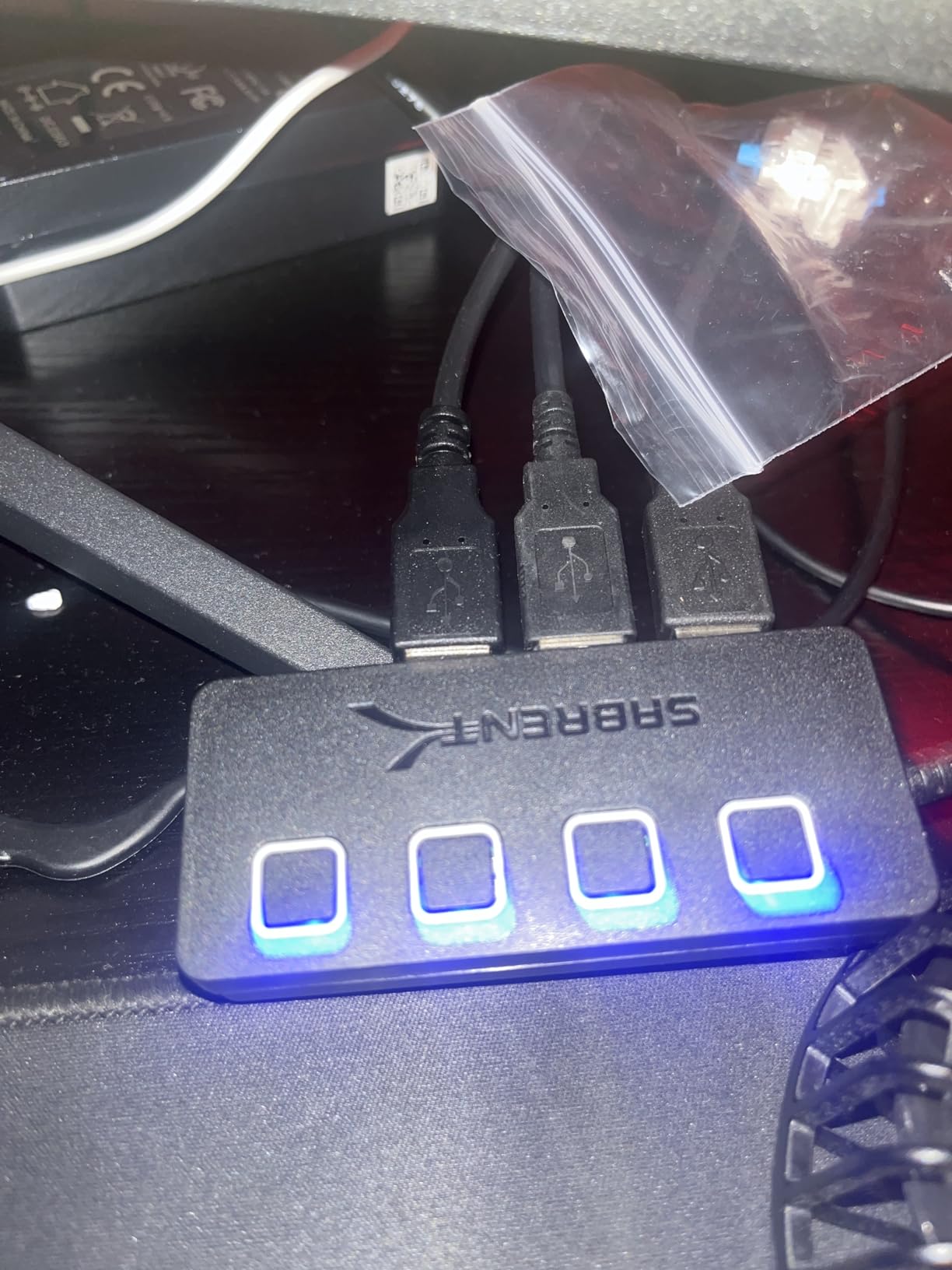 SABRENT 4-Port USB 3.0 Hub with Individual LED Power Switches - Slim, Portable Design - 2 Ft Cable - Fast Data Transfer - Compatible with Mac & PC (HB-UM43) - Customer Photo 2