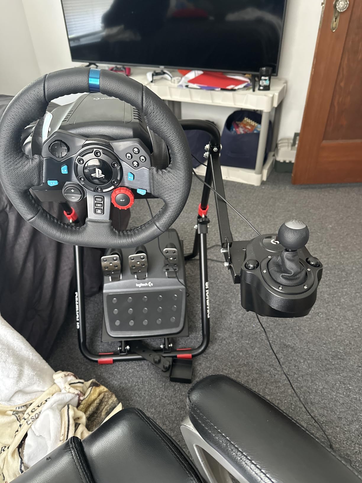 Logitech G920 Driving Force Racing Wheel and Pedals, Force Feedback + Logitech G Driving Force Shifter - Xbox Series X|S, Xbox One and PC, Mac - Black Customer Review Logitech G920 Driving Force Racing Wheel and Pedals, Force Feedback + Logitech G Driving Force Shifter - Xbox Series X|S, Xbox One and PC, Mac - Black - Customer Photo 2