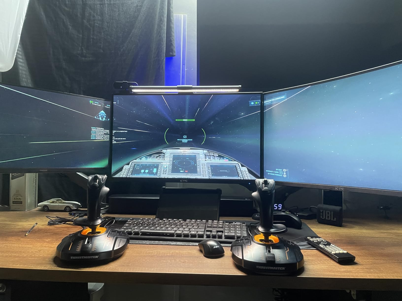 Thrustmaster T16000M FCS (Compatible with PC) Customer Review Thrustmaster T16000M FCS (Compatible with PC) - Customer Photo 2