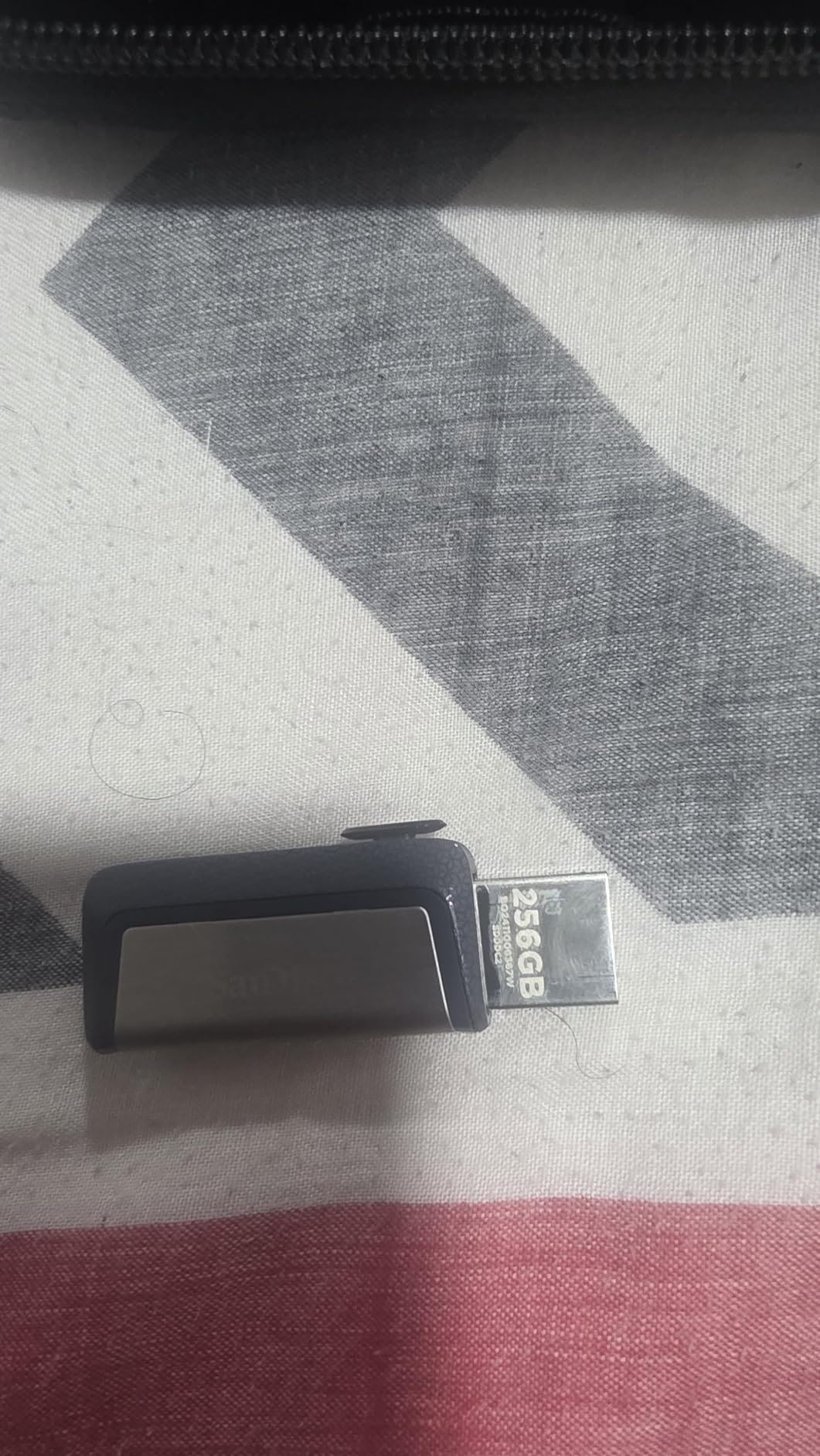 SanDisk 256GB Ultra Dual Drive USB Type-C - USB-C, USB 3.1 - SDDDC2-256G-G46,Black Customer Review SanDisk 256GB Ultra Dual Drive USB Type-C - USB-C, USB 3.1 - SDDDC2-256G-G46,Black - Customer Photo 1