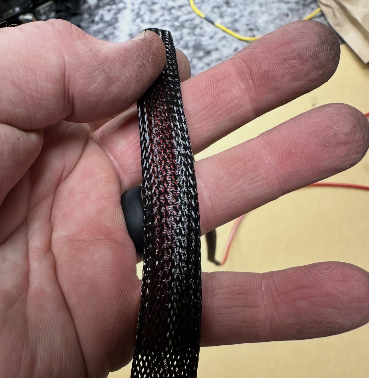 25ft - 1/2 inch PET Expandable Braided Sleeving – BlackBlue – Alex Tech Braided Cable Sleeve - Customer Photo 2