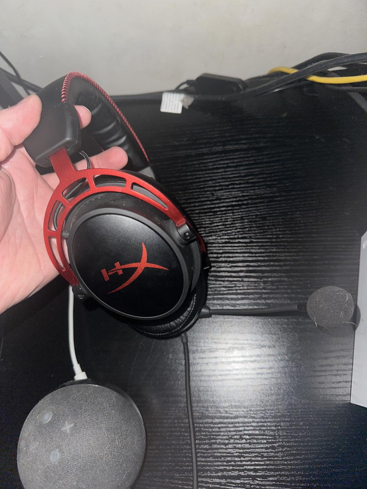 HyperX Cloud Alpha - Gaming Headset, Dual Chamber Drivers, Legendary Comfort, Aluminum Frame, Detachable Microphone, Works on PC, PS4, PS5, Xbox One/ Series X|S, Nintendo Switch and Mobile – Red Customer Review HyperX Cloud Alpha - Gaming Headset, Dual Chamber Drivers, Legendary Comfort, Aluminum Frame, Detachable Microphone, Works on PC, PS4, PS5, Xbox One/ Series X|S, Nintendo Switch and Mobile – Red - Customer Photo 4