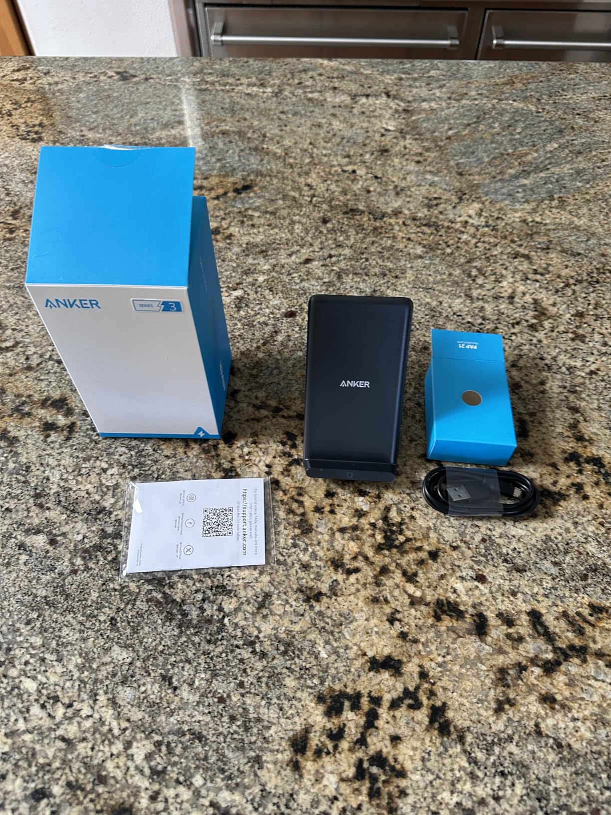 Anker 313 Wireless Charger (Stand), Qi-Certified for iPhone 17/17/17 Pro/17 Pro Max/15/14/13, 10W Fast-Charging Galaxy S23 S22 S21(No AC Adapter) Customer Review Anker 313 Wireless Charger (Stand), Qi-Certified for iPhone 17/17/17 Pro/17 Pro Max/15/14/13, 10W Fast-Charging Galaxy S23 S22 S21(No AC Adapter) - Customer Photo 2