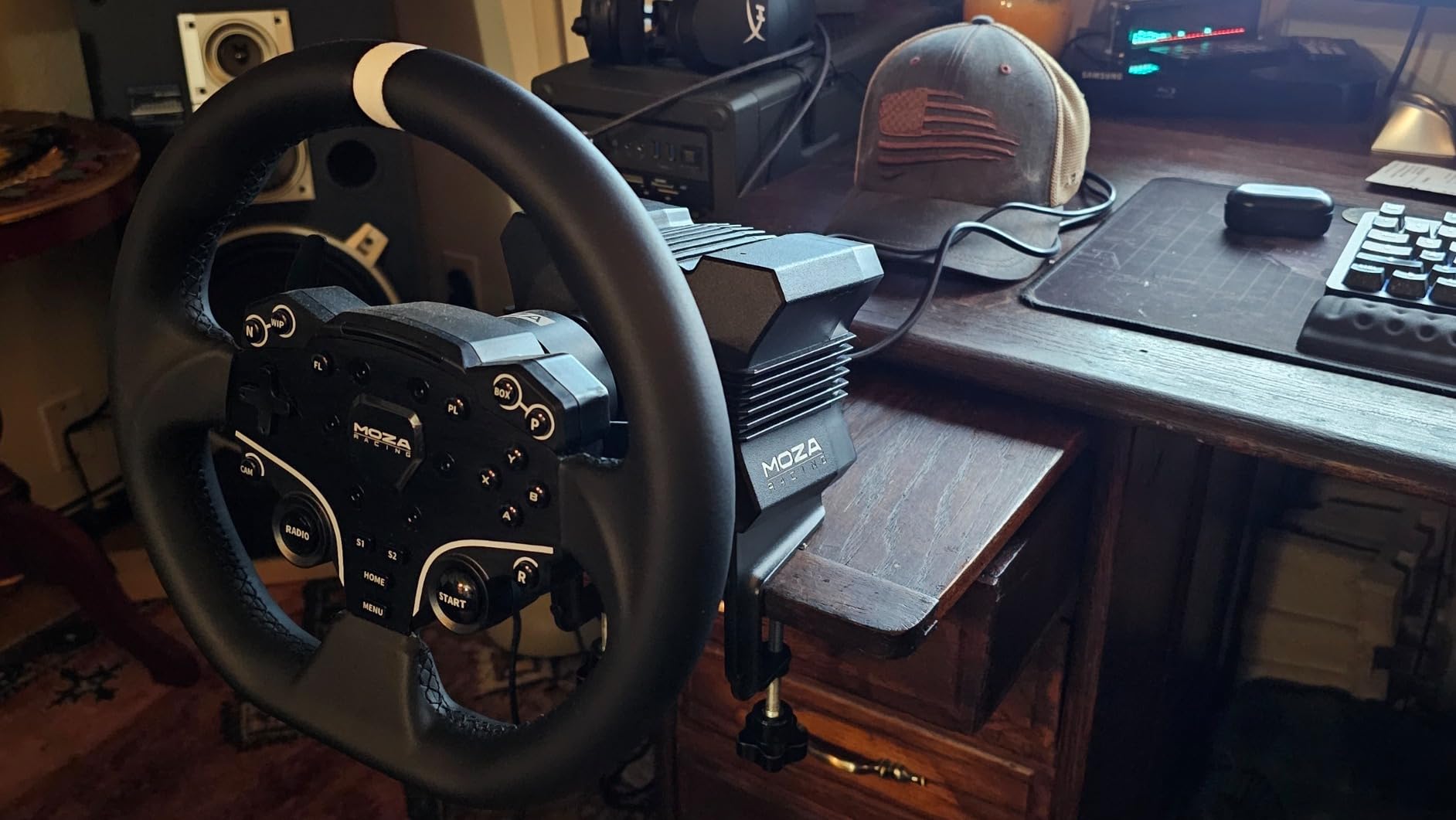 MOZA R5 All-in-One PC Gaming Racing Simulator: 5.5Nm Direct Drive Wheel Base, 11-inch Racing Wheel, Anti-Slip Pedals and a Desk Clamp, Cloud-based App Control Customer Review MOZA R5 All-in-One PC Gaming Racing Simulator: 5.5Nm Direct Drive Wheel Base, 11-inch Racing Wheel, Anti-Slip Pedals and a Desk Clamp, Cloud-based App Control - Customer Photo 2
