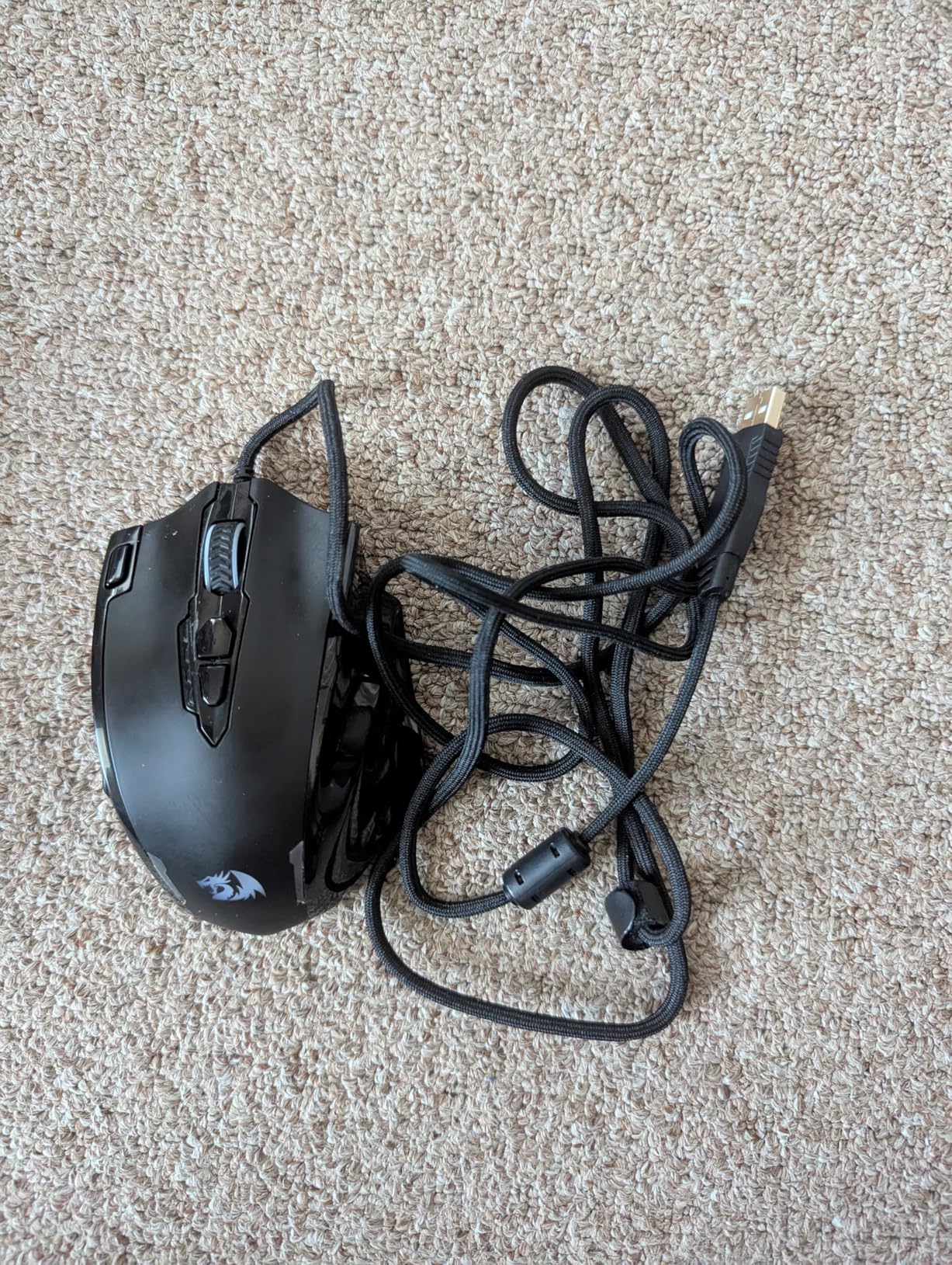 Redragon M908 Impact RGB LED MMO Gaming Mouse with 12 Side Buttons, Optical Wired Ergonomic Mouse with Max 12,400DPI, High Precision, 18 Programmable Macro Shortcuts, Comfort Grip Customer Review Redragon M908 Impact RGB LED MMO Gaming Mouse with 12 Side Buttons, Optical Wired Ergonomic Mouse with Max 12,400DPI, High Precision, 18 Programmable Macro Shortcuts, Comfort Grip - Customer Photo 2