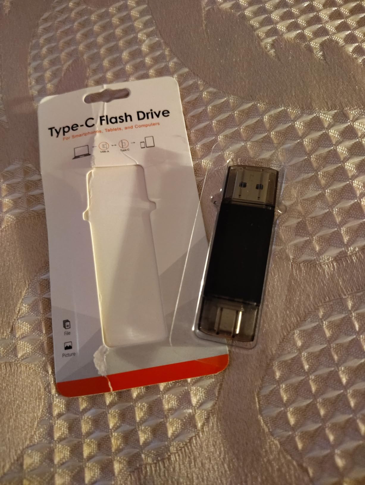 Vansuny 64GB Type C Flash Drive 2 in 1 OTG USB 3.0 + USB C Memory Stick with Keychain Dual Type C Thumb Drive Photo Stick Jump Drive for Android Smartphones, Computers, MacBook, Tablets, PC - Customer Photo 1