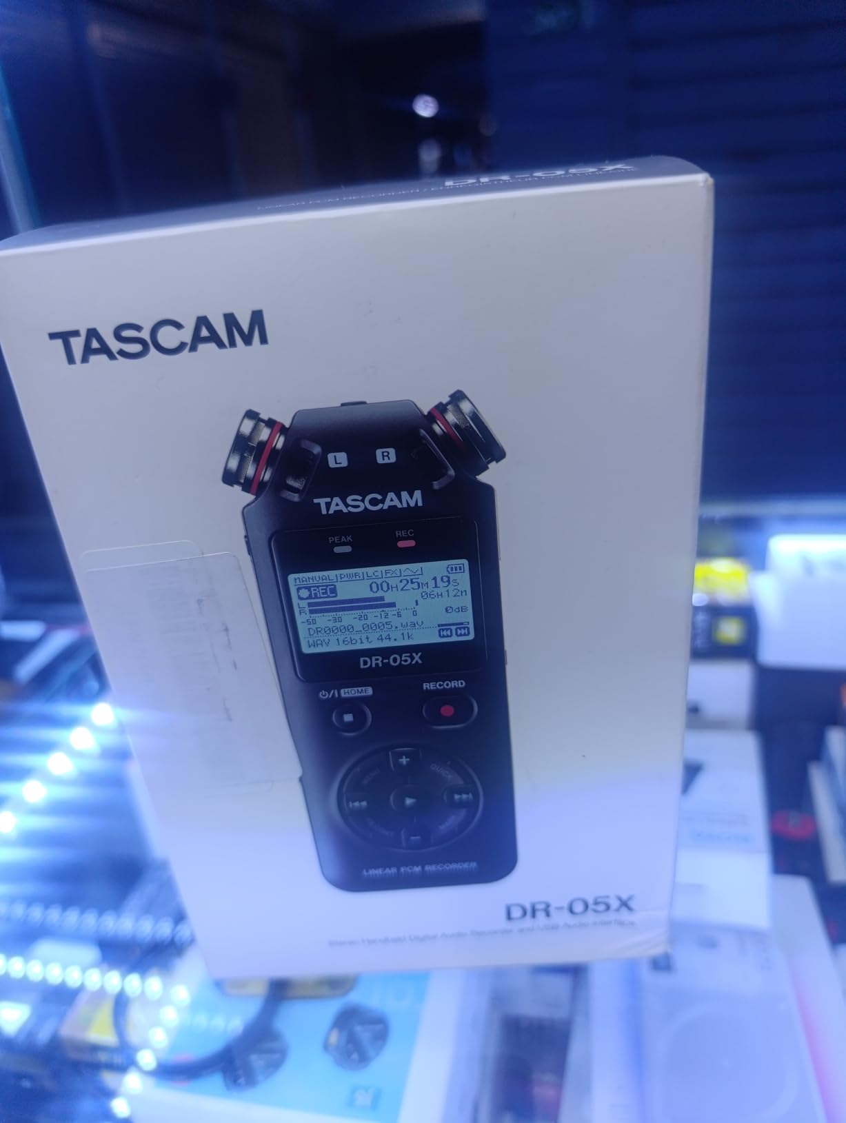 Tascam DR-05X Stereo Handheld Digital Audio Portable Recorder and USB Audio Interface, Pro Field, AV, Music, Dictation Recorder - Customer Photo 2