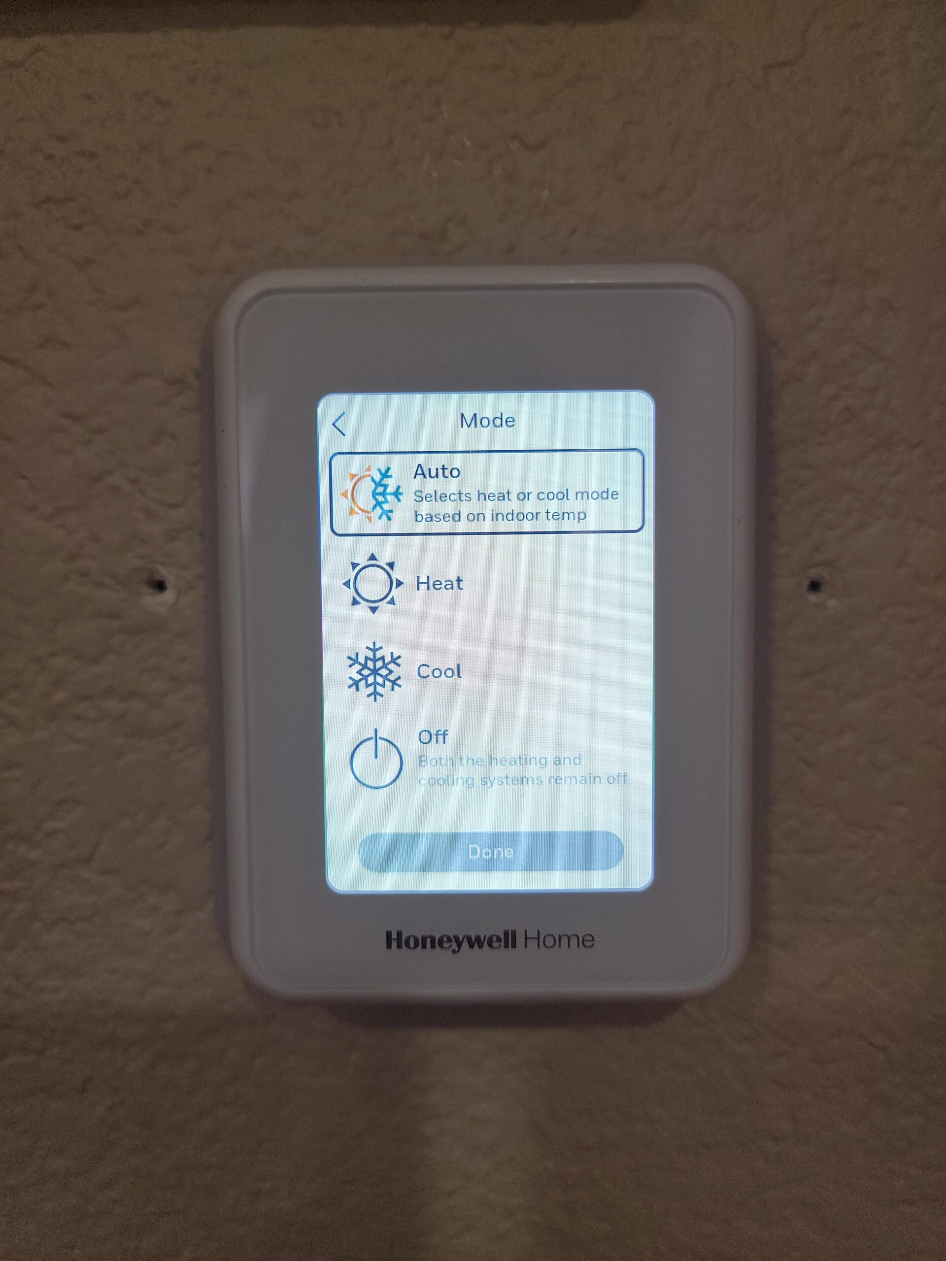 Honeywell Home T9 WiFi Smart Thermostat with 1 Smart Room Sensor, Touchscreen Display, White Customer Review Honeywell Home T9 WiFi Smart Thermostat with 1 Smart Room Sensor, Touchscreen Display, White - Customer Photo 2