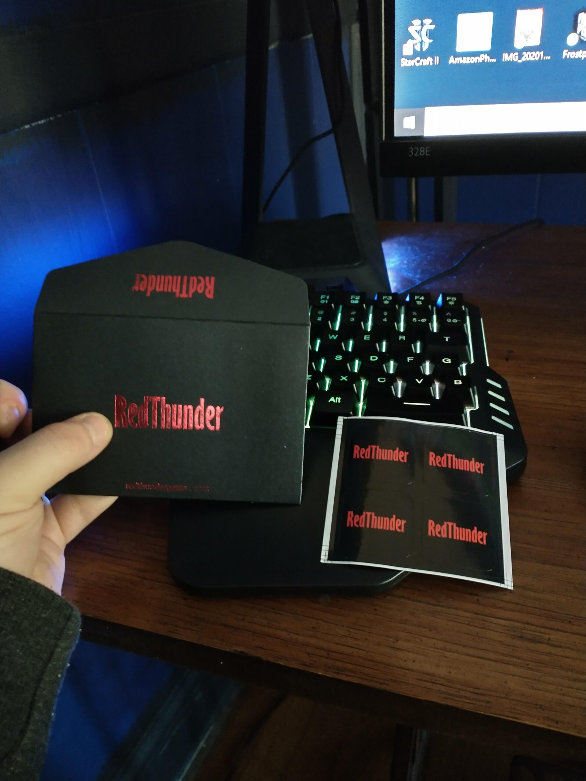RedThunder One Handed Gaming Keyboard RGB Backlit 35 Keys Portable Mini Gaming Keypad Ergonomic Game Controller for PC Gamer - Customer Photo 5