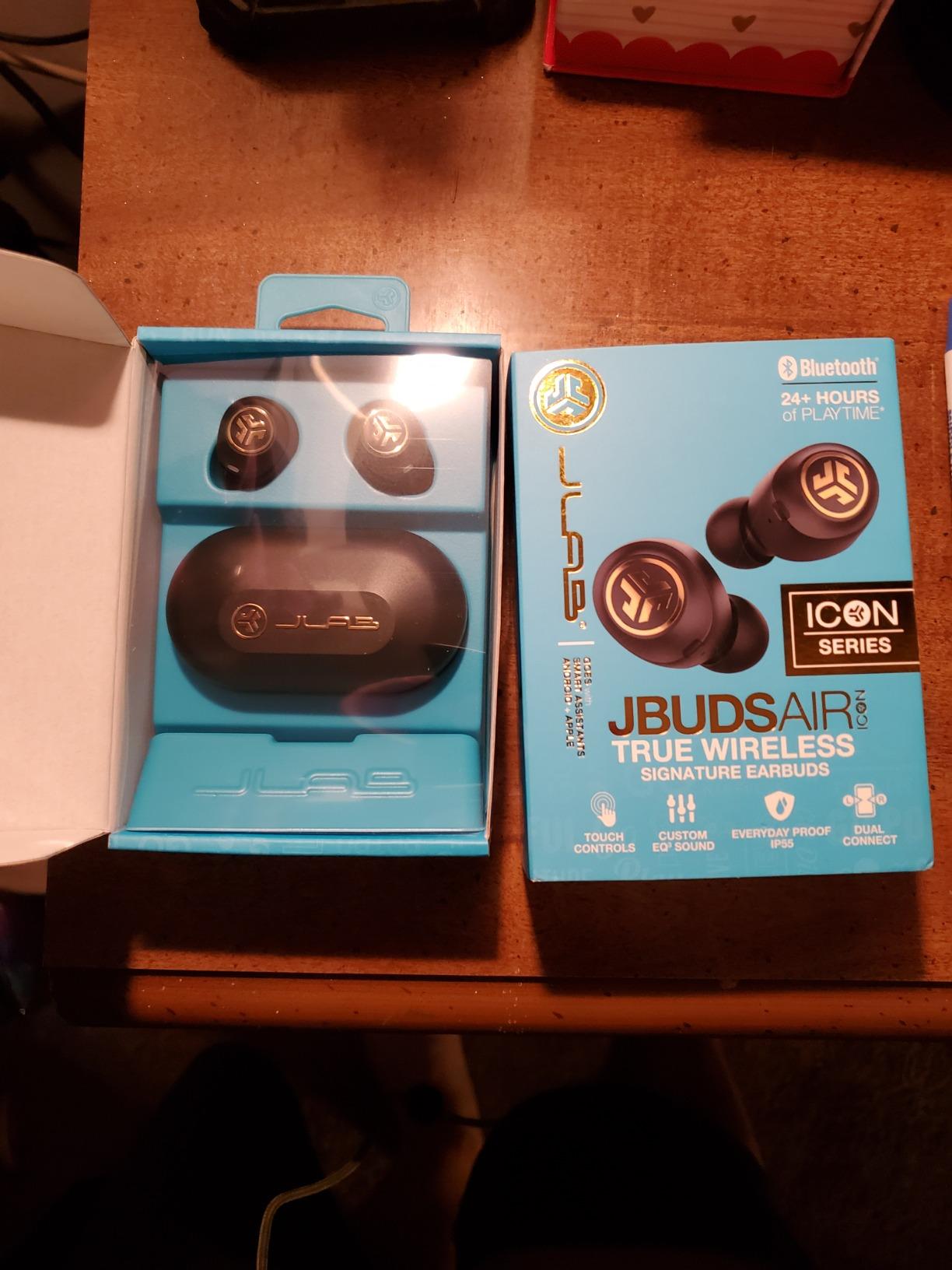 JLab JBuds Air Icon True Wireless Signature Bluetooth Earbuds + Charging Case, Black & Gold, IP55 Sweat Resistance, Bluetooth 5.0 Connection, Stereo Phone Calls, 3 EQ Sound Settings - Customer Photo 2