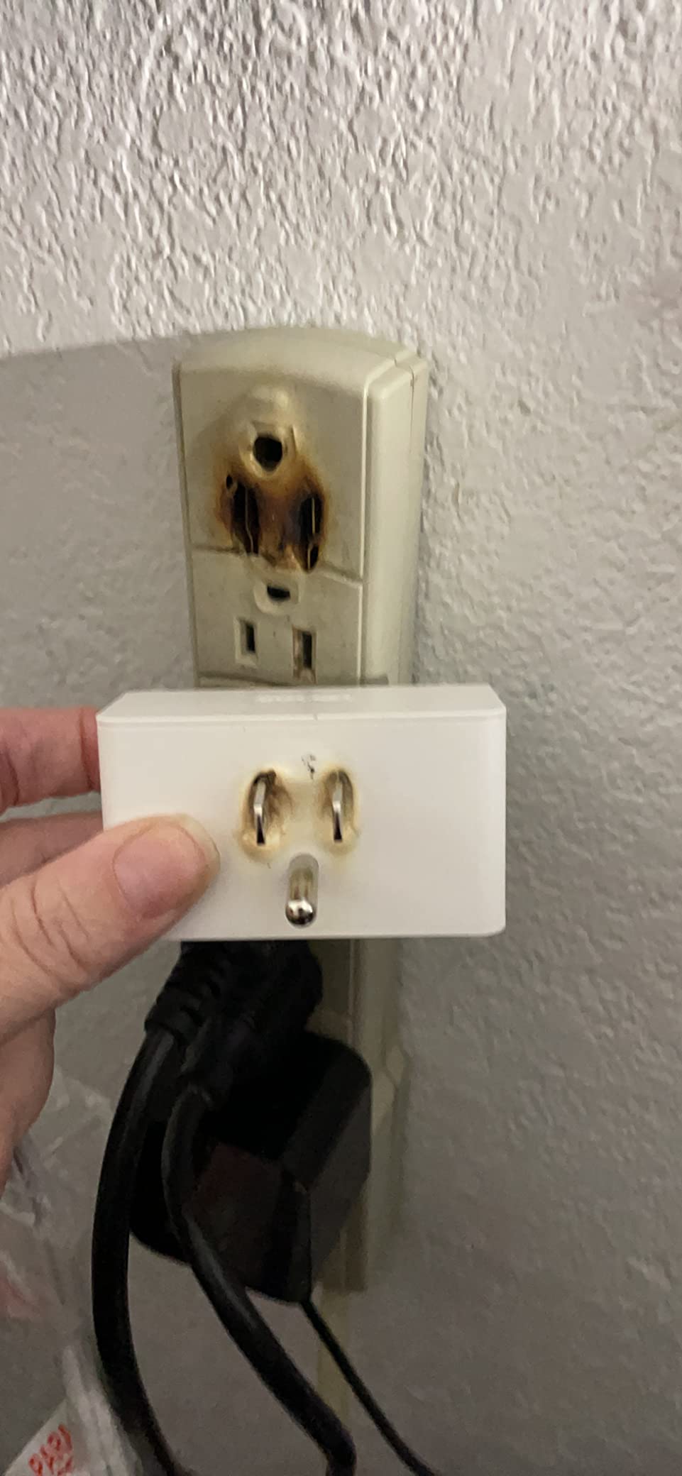 Tenda Beli SP3 Smart Plug WiFi Outlet Switch, Works with Alexa & Google Assistant for Voice Control, Timer & Schedule Function, Compact Design, UL FCC RoHS Certified, No Hub Required - Customer Photo 1