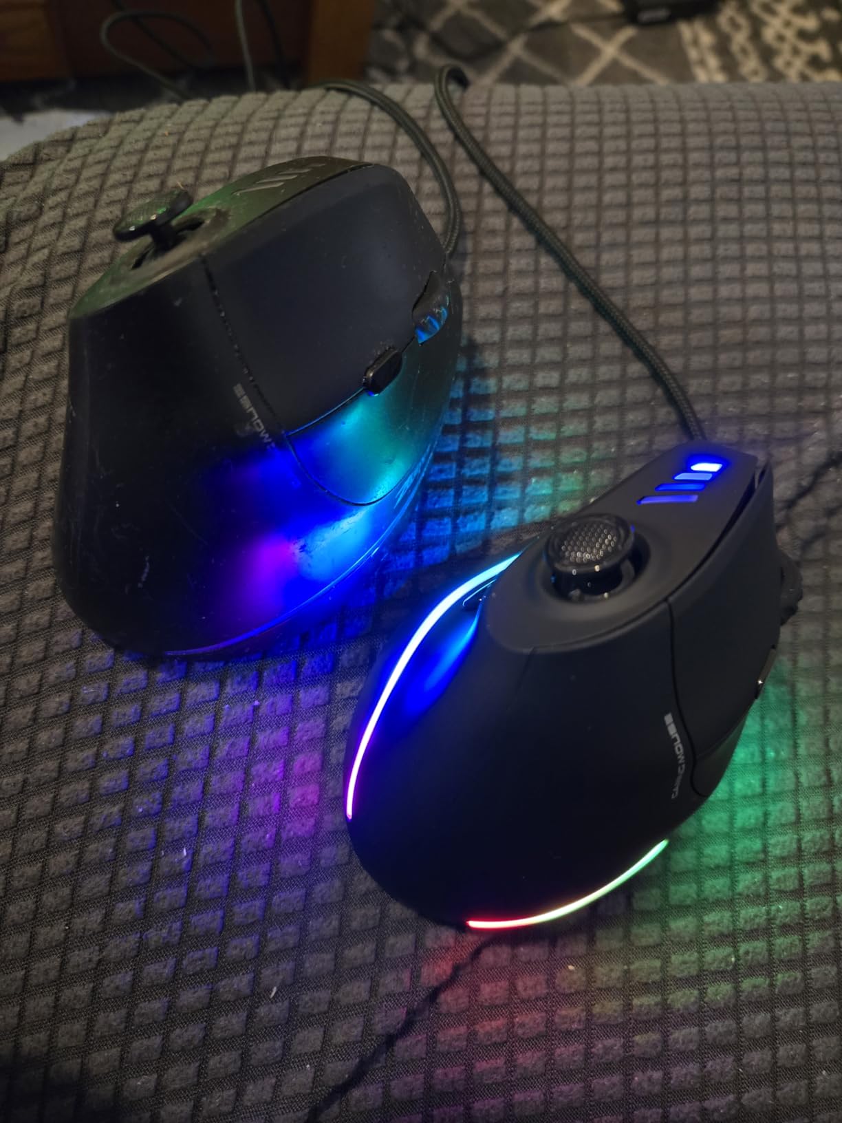 TRELC Gaming Mouse with 5 D Rocker, Ergonomic Mouse with 10000 DPI/11 Programmable Buttons, Vertical Gaming Mice Wired for PC/Laptop/E-Sports/Gamer (Black) Customer Review TRELC Gaming Mouse with 5 D Rocker, Ergonomic Mouse with 10000 DPI/11 Programmable Buttons, Vertical Gaming Mice Wired for PC/Laptop/E-Sports/Gamer (Black) - Customer Photo 1