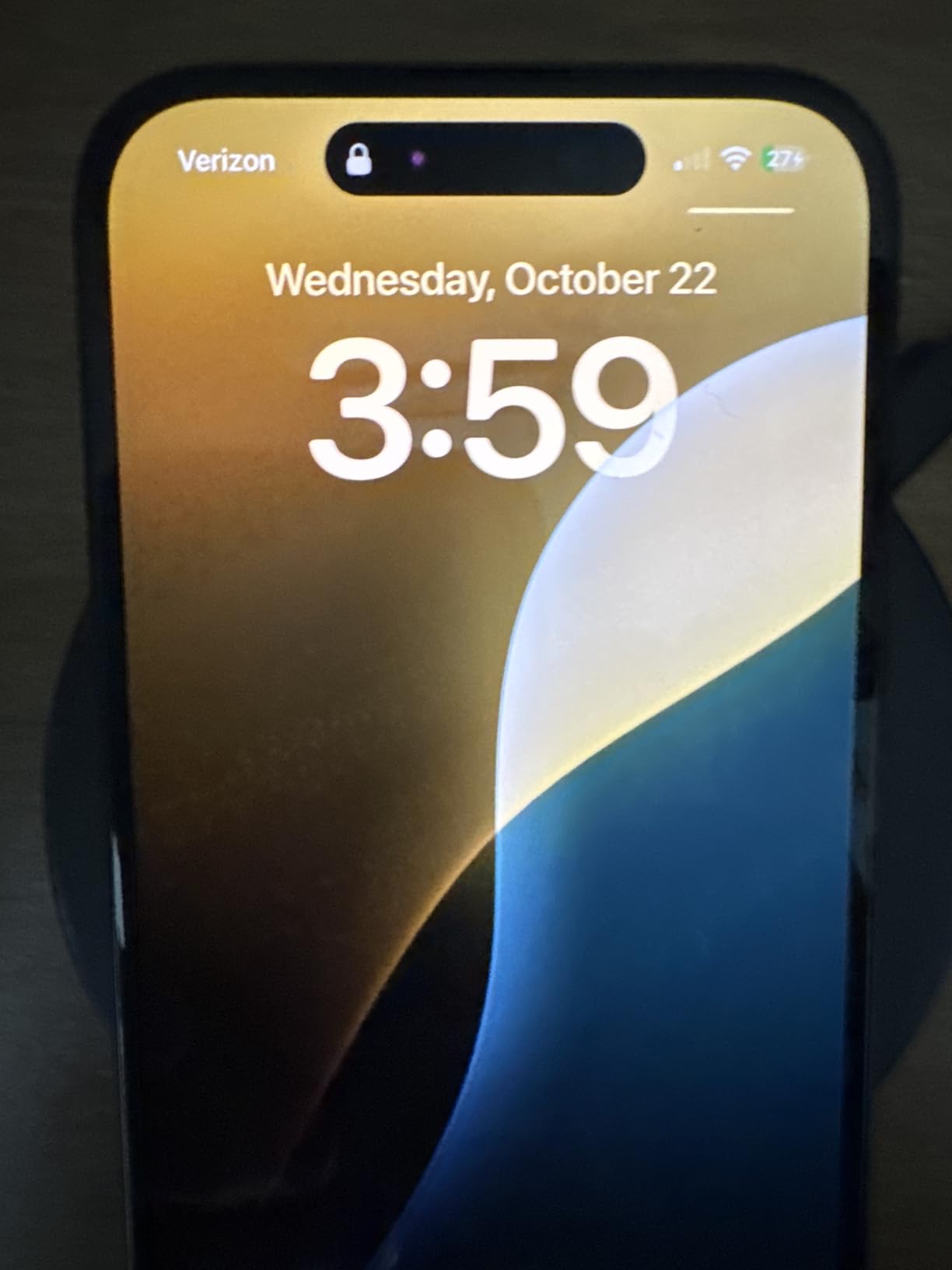 Anker 313 Wireless Charger (Pad), Qi-Certified, 10W Max Fast Charging for Samsung, Compatible with iPhone 16 Plus/15 Plus/14 Plus/12, AirPods (No AC Adapter, Not MagSafe Magnetic Charging Compatible) Customer Review Anker 313 Wireless Charger (Pad), Qi-Certified, 10W Max Fast Charging for Samsung, Compatible with iPhone 16 Plus/15 Plus/14 Plus/12, AirPods (No AC Adapter, Not MagSafe Magnetic Charging Compatible) - Customer Photo 2