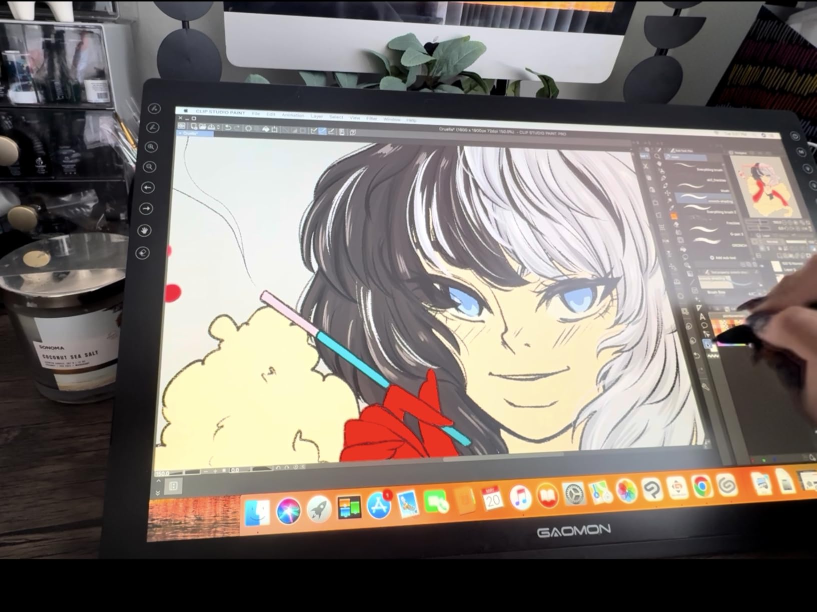 GAOMON PD1161 Drawing Tablet with Screen, Digital Art Tablet with Battery-Free Stylus, Tilt, 8 Shortcut Keys for Paint, Design, Illustration, Editing, 11.6-inch Graphics Tablet for Mac, Windows PC Customer Review GAOMON PD1161 Drawing Tablet with Screen, Digital Art Tablet with Battery-Free Stylus, Tilt, 8 Shortcut Keys for Paint, Design, Illustration, Editing, 11.6-inch Graphics Tablet for Mac, Windows PC - Customer Photo 1