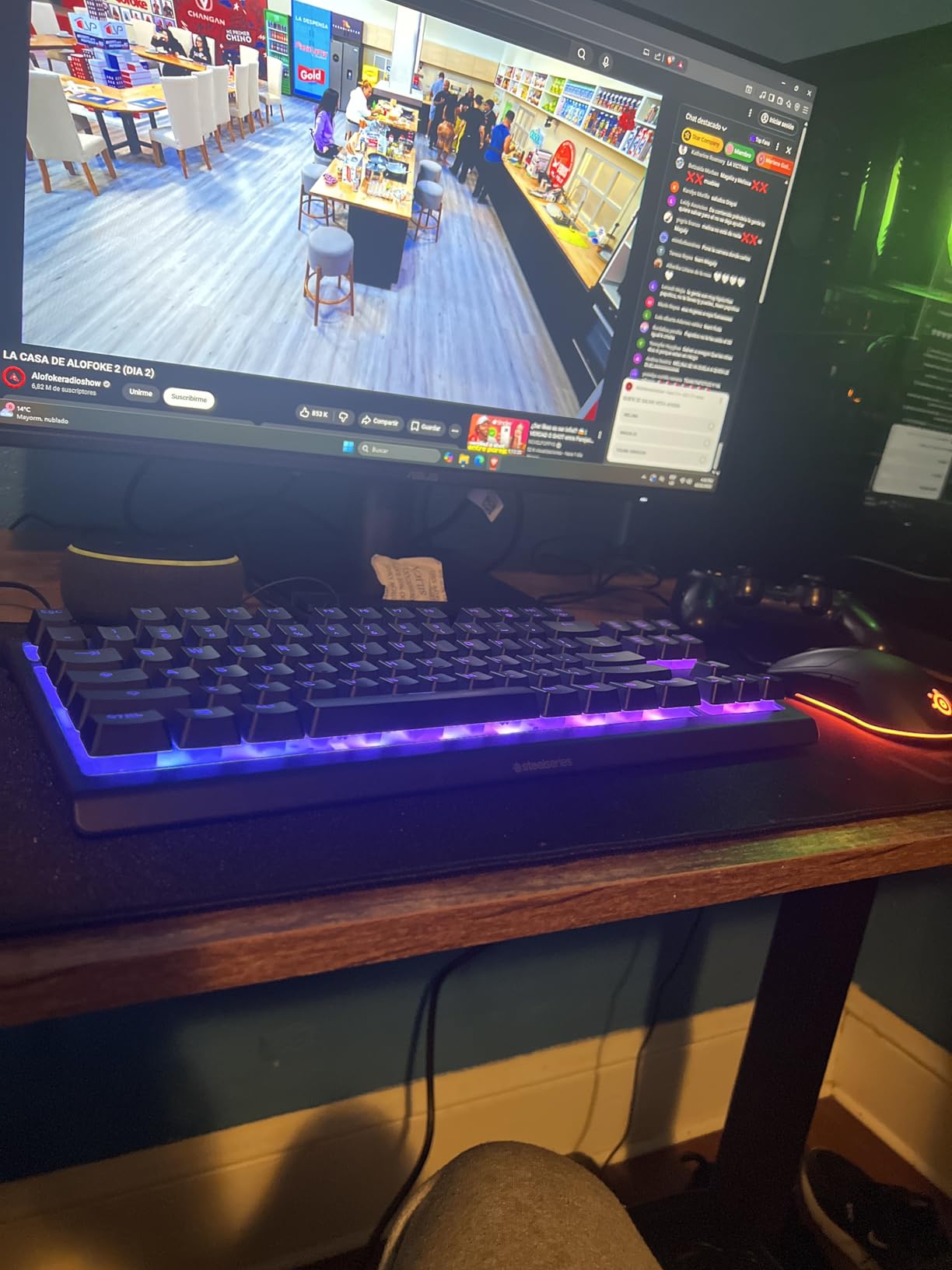 SteelSeries Apex 3 RGB Gaming Keyboard – 10-Zone RGB Illumination – IP32 Water Resistant – Premium Magnetic Wrist Rest (Whisper Quiet Gaming Switch) - Customer Photo 5