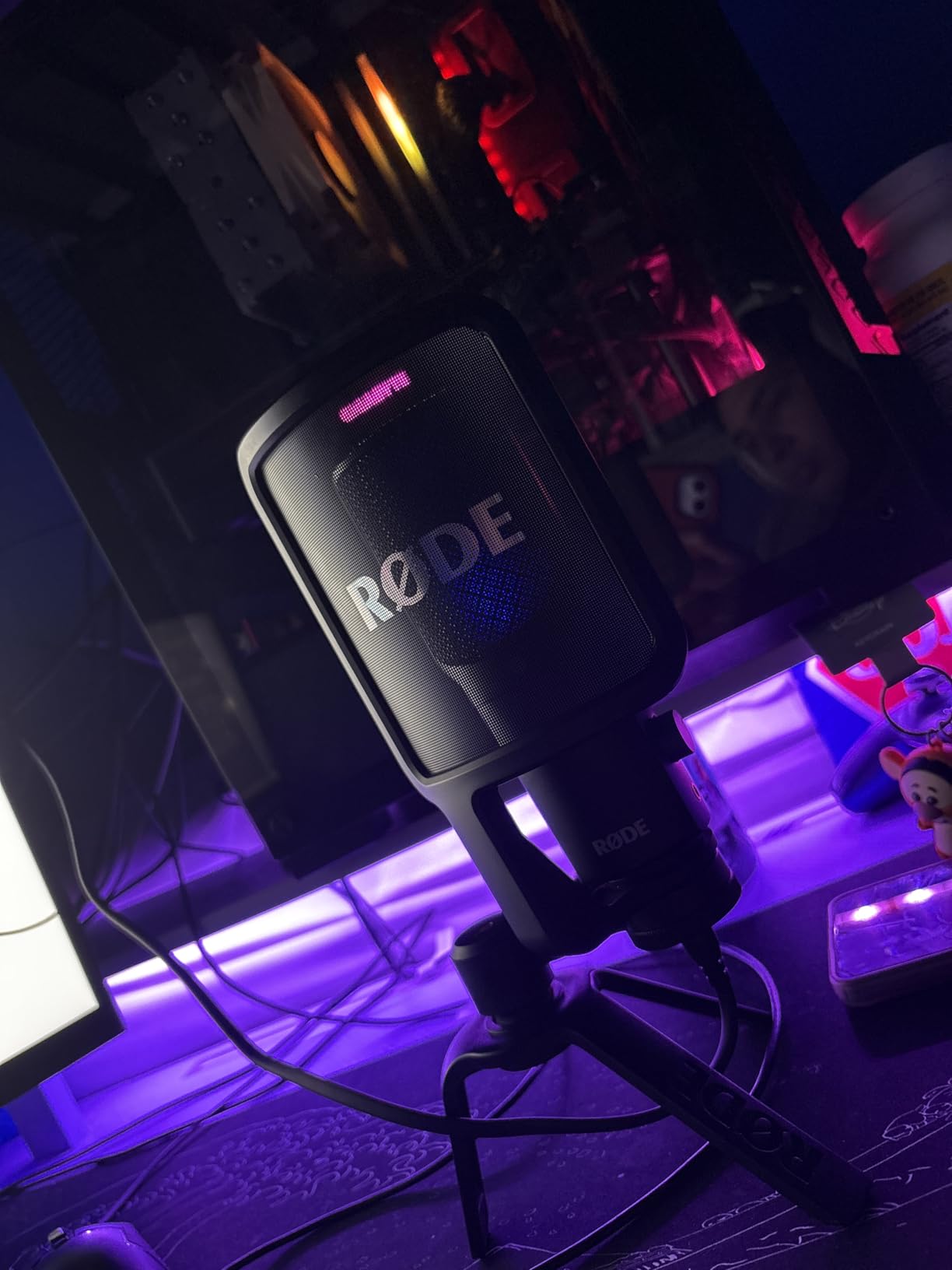 RØDE NT-USB Mini Versatile Studio-quality Condenser USB Microphone with Free Software for Podcasting, Streaming, Gaming, Music Production, Vocal and Instrument Recording,Black Customer Review RØDE NT-USB Mini Versatile Studio-quality Condenser USB Microphone with Free Software for Podcasting, Streaming, Gaming, Music Production, Vocal and Instrument Recording,Black - Customer Photo 2