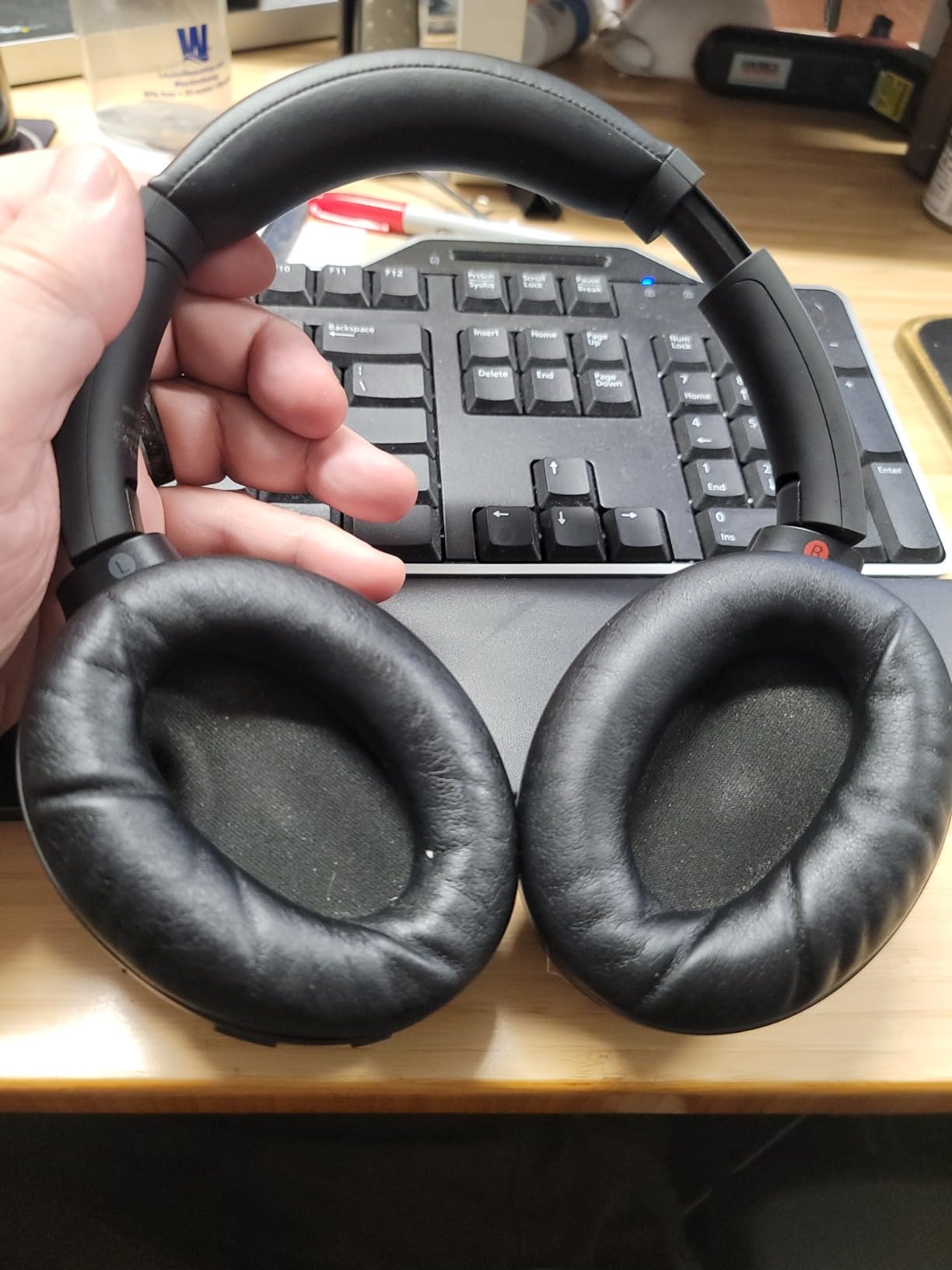 Sony WH-1000XM4 Wireless Premium Noise Canceling Overhead Headphones with Mic for Phone-Call and Alexa Voice Control, Black WH1000XM4 - Customer Photo 2