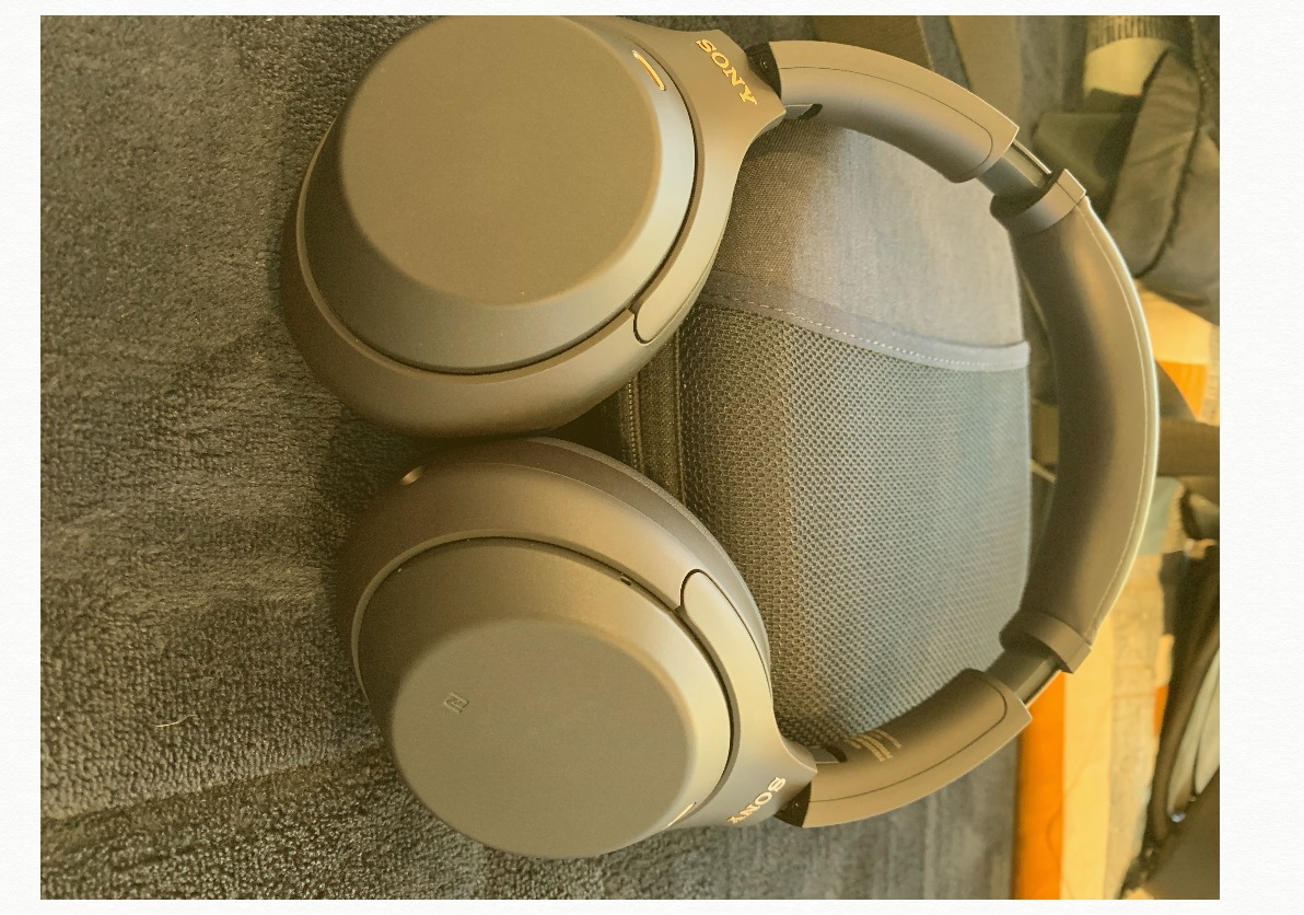 Sony WH-1000XM4 Wireless Premium Noise Canceling Overhead Headphones with Mic for Phone-Call and Alexa Voice Control, Black WH1000XM4 - Customer Photo 4