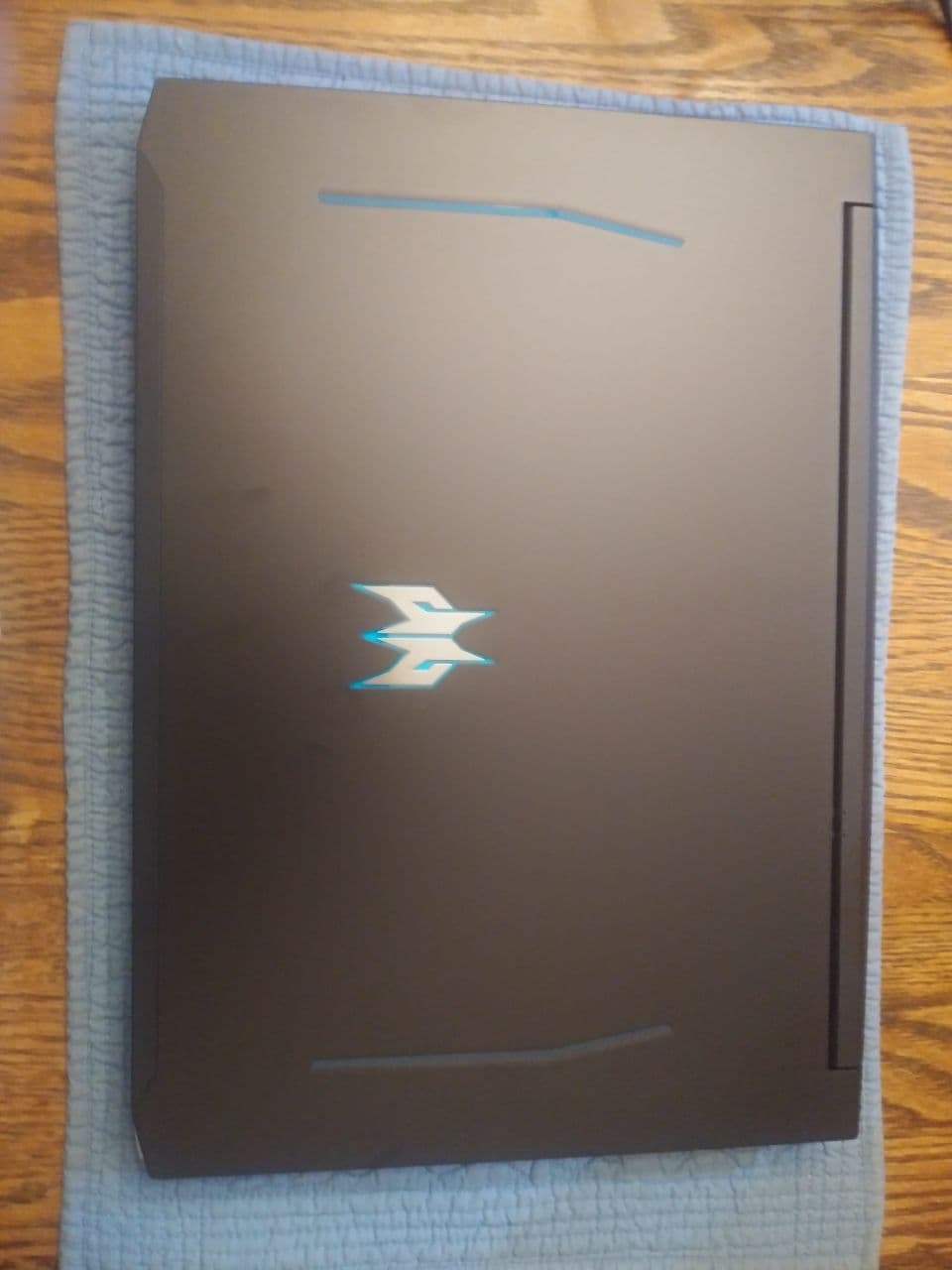 Acer Predator Helios 300 Gaming Laptop, Intel i7-10750H, NVIDIA GeForce RTX 2060 6GB, 15.6