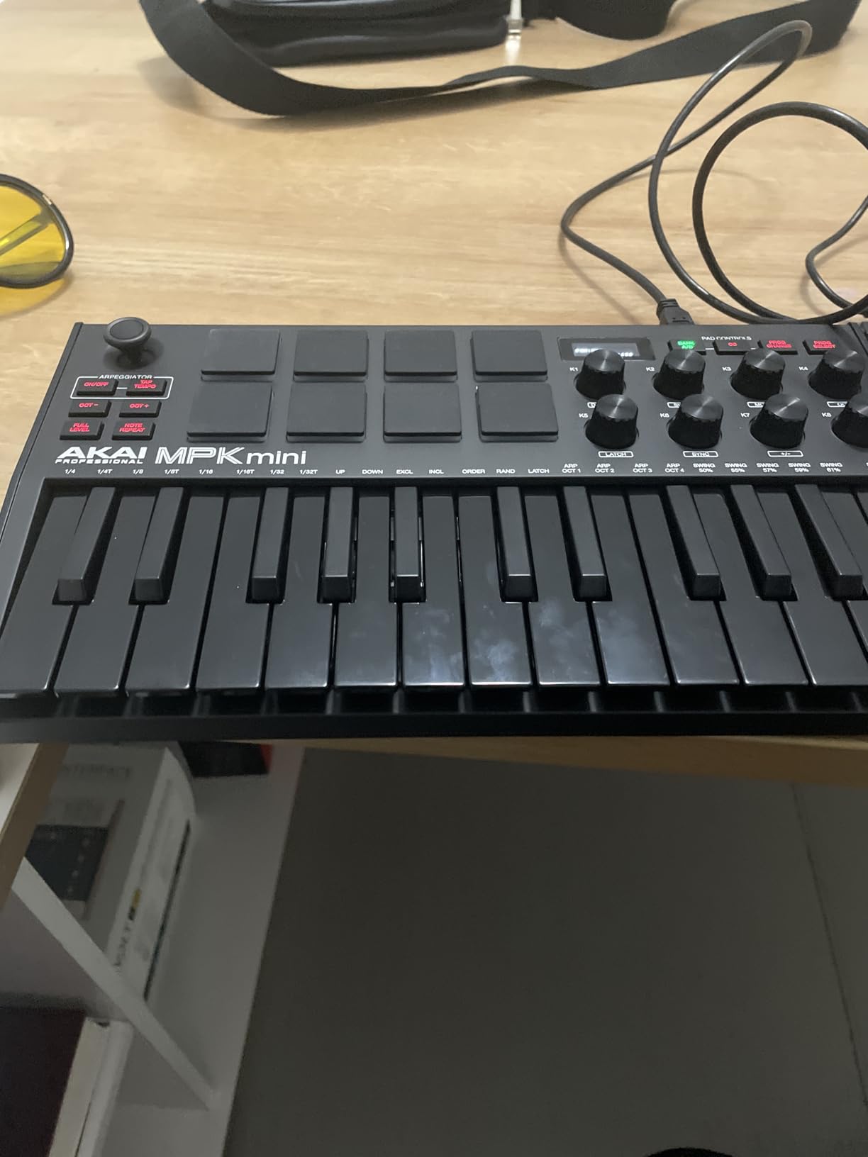 Akai Professional MPK Mini MK3 - 25 Key USB MIDI Keyboard Controller With 8 Backlit Drum Pads, 8 Knobs, Music Production Software and Native Instruments Sound Package (NKS Integration) - Customer Photo 2