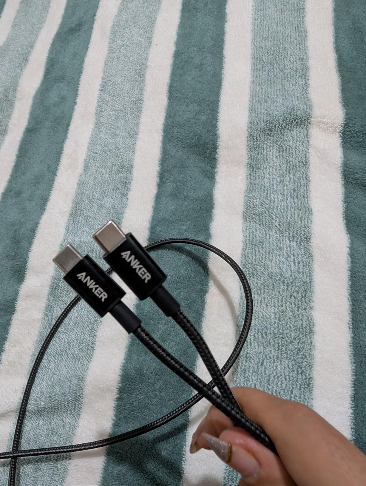Anker USB C to USB C Cable, Type-C 60W Fast Charging Cable (6 FT, 2Pack) for iPhone 17 Series, iPad mini 6 and More (Black) Customer Review Anker USB C to USB C Cable, Type-C 60W Fast Charging Cable (6 FT, 2Pack) for iPhone 17 Series, iPad mini 6 and More (Black) - Customer Photo 4