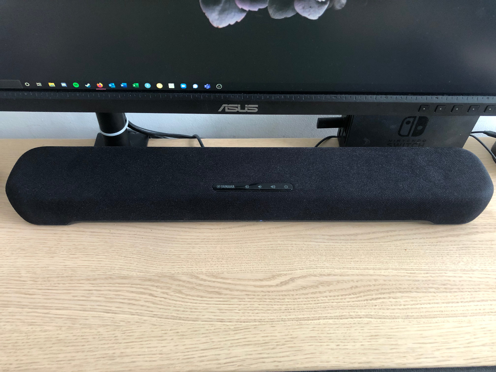 Yamaha Audio SR-C20A Compact Sound Bar with Built-in Subwoofer and Bluetooth, Black - Customer Photo 1