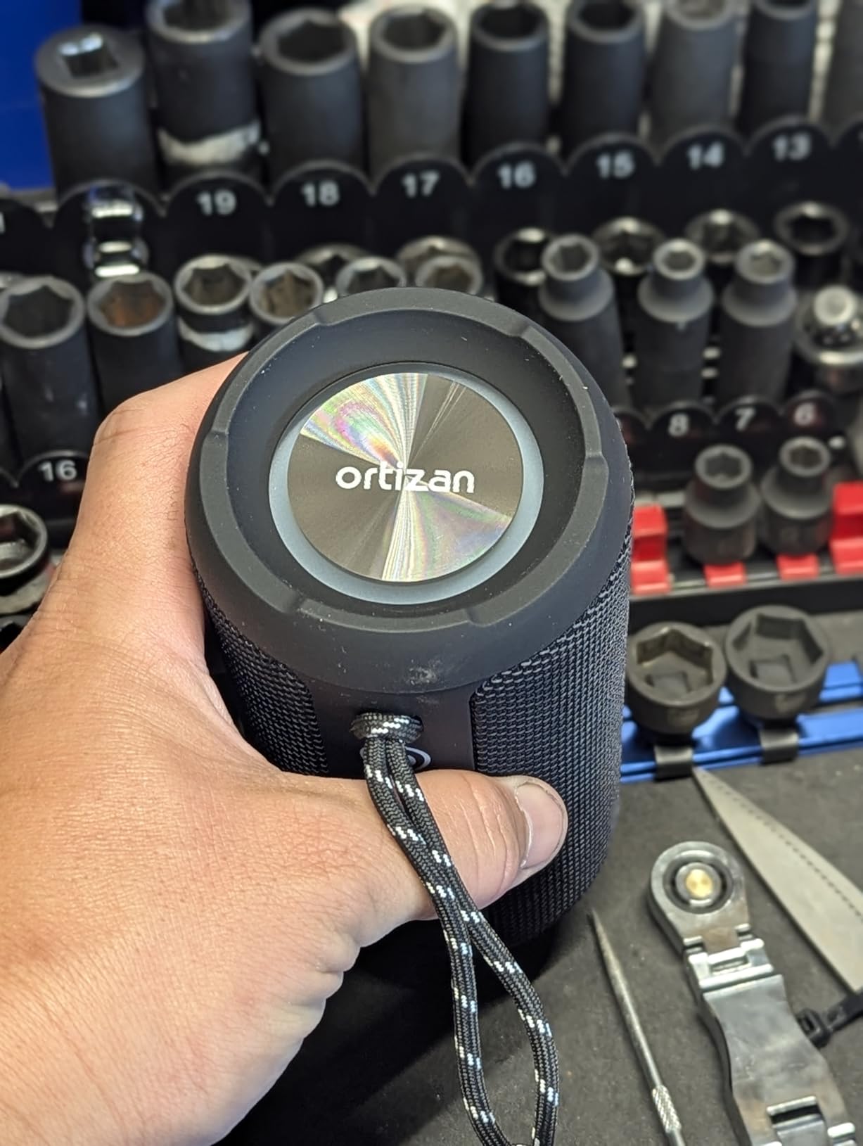 Ortizan Portable Bluetooth Speaker (1nd Gen), IPX7 Waterproof, Wireless, Big Sound and Deep Bass, TWS Pairing, 30Hrs of Playtime, for Home/Party/Outdoor/Beach, Birthday Gifts for Men Women - Black customer photo 2