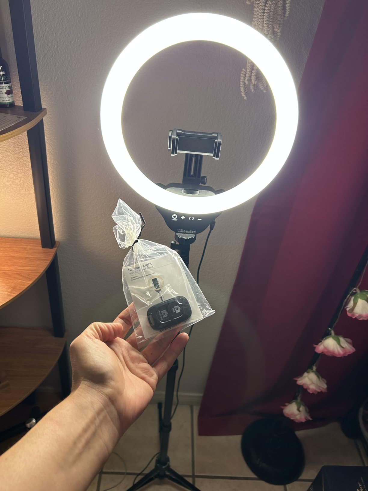 UBeesize 12'' Selfie Ring Light with 62’’ Tripod Stand for Video Recording, Live Streaming(YouTube, Instagram, TIK Tok), Compatible with Phones, Cameras and Webcams Customer Review UBeesize 12'' Selfie Ring Light with 62’’ Tripod Stand for Video Recording, Live Streaming(YouTube, Instagram, TIK Tok), Compatible with Phones, Cameras and Webcams - Customer Photo 2