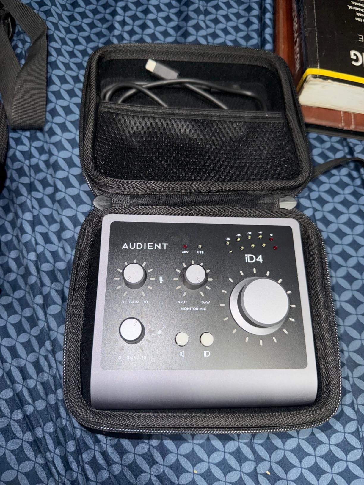 Audient Audio Interface iD4 MKII, Class A Console Microphone Preamp (High Speed USB-C, Monitor Mix and Monitor Panning Function, 2 Headphone Outputs, Mac/PC/iOS Compatible), Black Customer Review Audient Audio Interface iD4 MKII, Class A Console Microphone Preamp (High Speed USB-C, Monitor Mix and Monitor Panning Function, 2 Headphone Outputs, Mac/PC/iOS Compatible), Black - Customer Photo 2