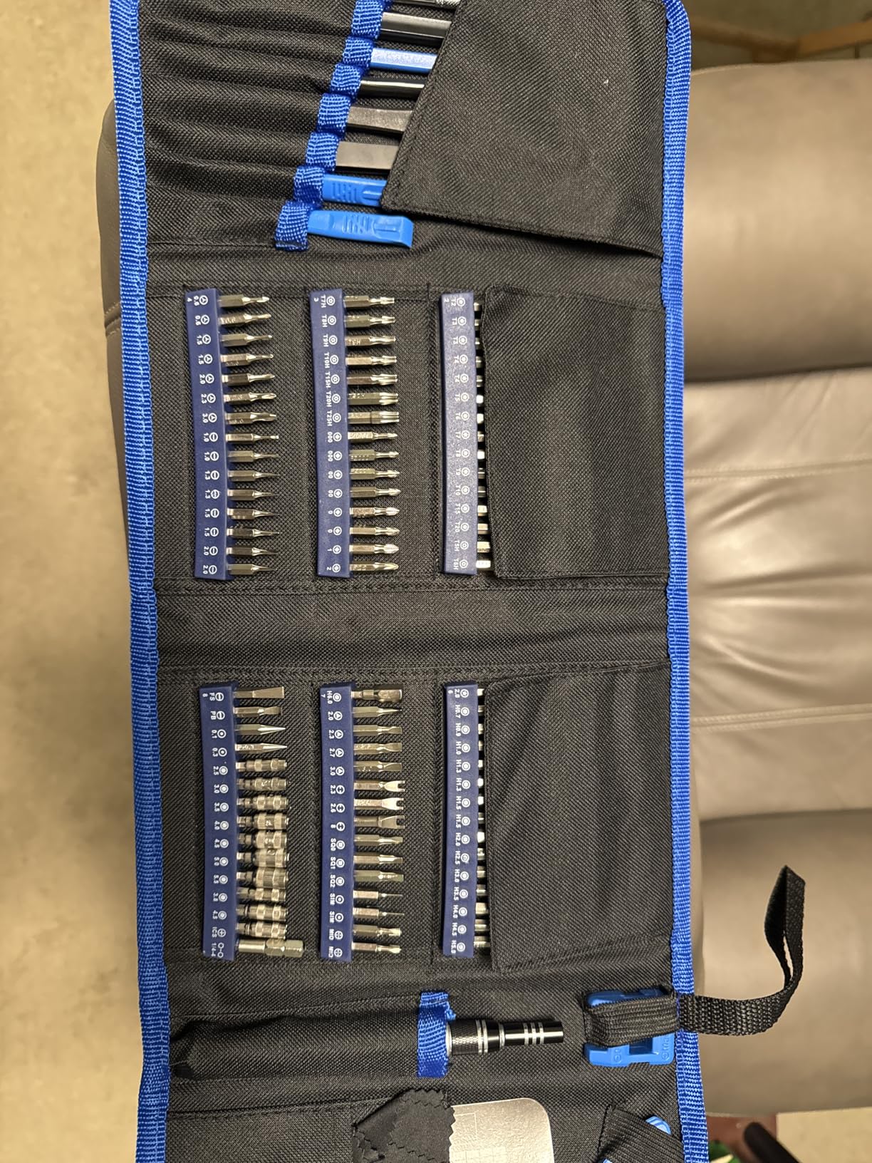 STREBITO Electronics Precision Screwdriver Sets 142-Piece with 120 Bits Magnetic Repair Tool Kit for iPhone, MacBook, Computer, Laptop, PC, Tablet, PS4, Xbox, Nintendo, Game Console Customer Review STREBITO Electronics Precision Screwdriver Sets 142-Piece with 120 Bits Magnetic Repair Tool Kit for iPhone, MacBook, Computer, Laptop, PC, Tablet, PS4, Xbox, Nintendo, Game Console - Customer Photo 1