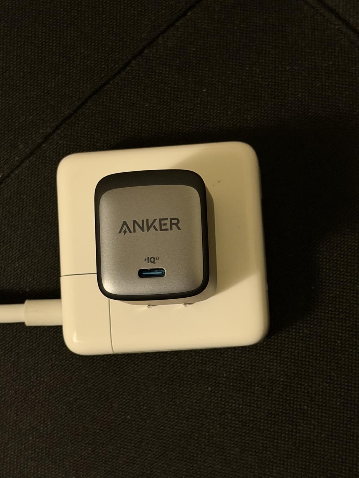Anker Nano USB C Charger,65W GaN II PPS Fast Compact Foldable Charger for MacBook Pro, Galaxy, Dell, iPhone 17/16, iPad Pro, and More customer photo 2
