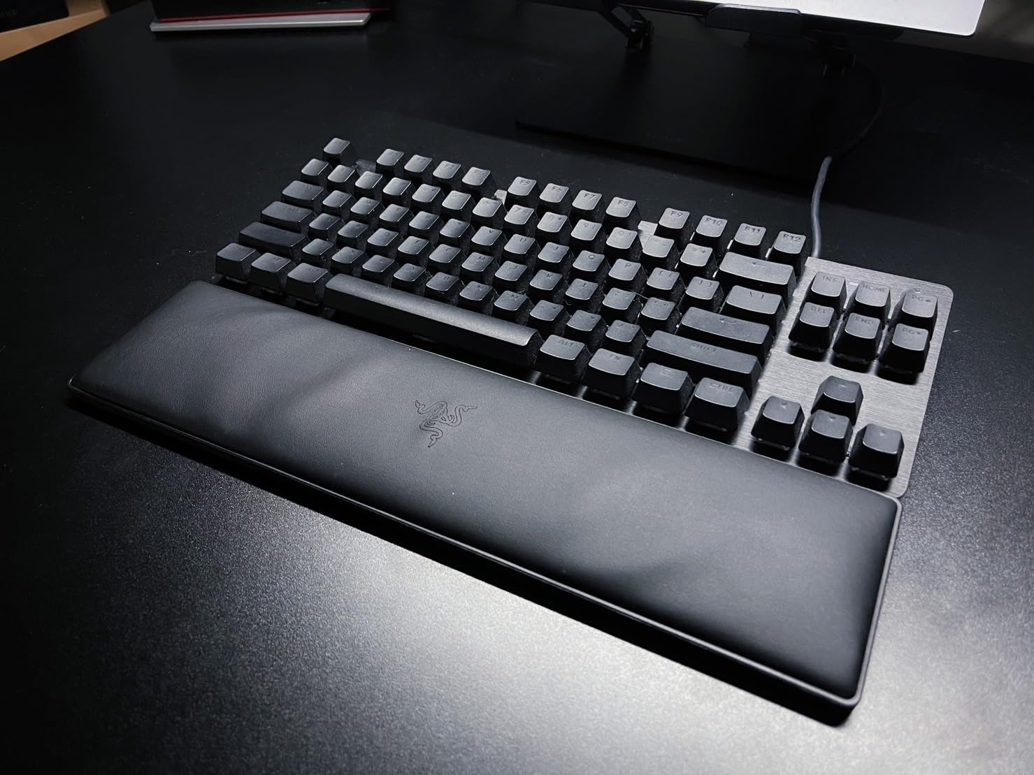 Logitech G413 SE Full-Size Mechanical Gaming Keyboard - Backlit Keyboard with Tactile Mechanical Switches, Anti-Ghosting, Compatible with Windows, macOS - Black Aluminum Customer Review Logitech G413 SE Full-Size Mechanical Gaming Keyboard - Backlit Keyboard with Tactile Mechanical Switches, Anti-Ghosting, Compatible with Windows, macOS - Black Aluminum - Customer Photo 3