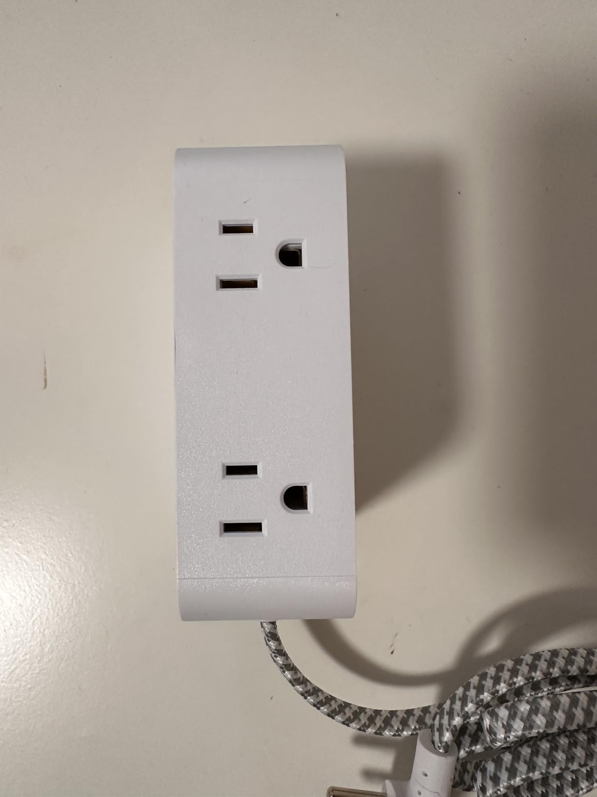 Surge Protector Power Strip - HANYCONY 8 Outlets 4 USB (2 USB C) Charging Ports, Multi Plug Outlet Extender, 5Ft Braided Extension Cord, Flat Plug Wall Mount Desk Charging Station for Home Office ETL Customer Review Surge Protector Power Strip - HANYCONY 8 Outlets 4 USB (2 USB C) Charging Ports, Multi Plug Outlet Extender, 5Ft Braided Extension Cord, Flat Plug Wall Mount Desk Charging Station for Home Office ETL - Customer Photo 1