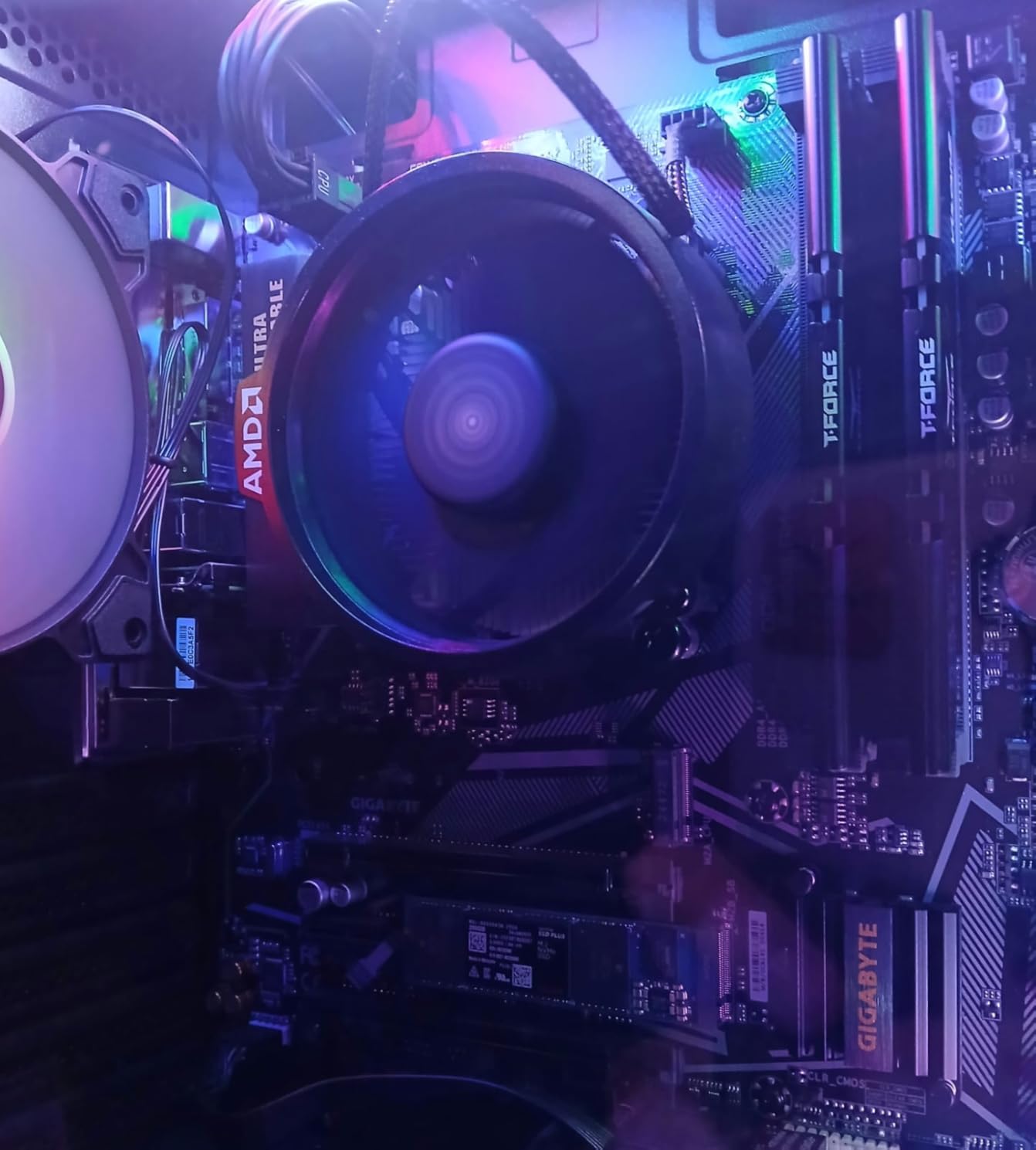 AMD Ryzen™ 5 5600G 6-Core 12-Thread Desktop Processor with Radeon™ Graphics Customer Review AMD Ryzen™ 5 5600G 6-Core 12-Thread Desktop Processor with Radeon™ Graphics - Customer Photo 1