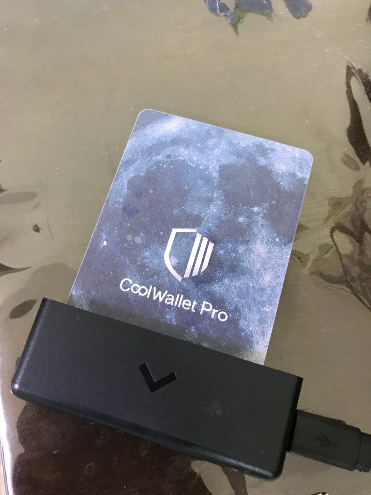 Pro - Crypto Hardware Wallet | Credit Card Size, EAL6+ Security, Bluetooth Connectivity Customer Review Pro - Crypto Hardware Wallet | Credit Card Size, EAL6+ Security, Bluetooth Connectivity - Customer Photo 1