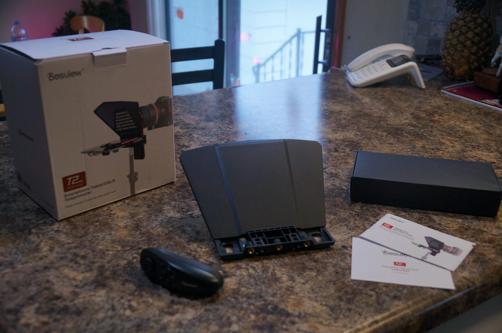 Desview T3 Teleprompter, Teleprompter with Remote Control, Work with iPad/Tablet/Smartphone up to 11 inch, 8 inch High Display Mirror, Support Wide Angle Lens, Great Partner for Live Streaming - Customer Photo 2
