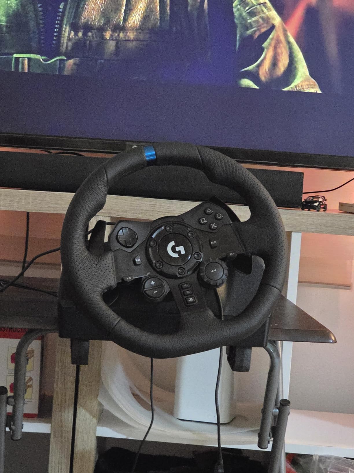Logitech G923 Racing Wheel and Pedals, TRUEFORCE Force Feedback, Real Leather + Logitech G Driving Force Shifter - Xbox X|S, Xbox One, PC, Mac - Black Customer Review Logitech G923 Racing Wheel and Pedals, TRUEFORCE Force Feedback, Real Leather + Logitech G Driving Force Shifter - Xbox X|S, Xbox One, PC, Mac - Black - Customer Photo 1