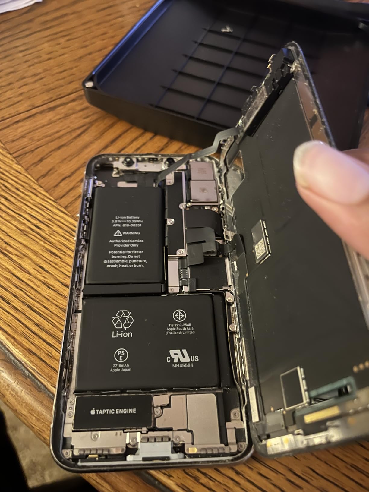 iFixit Essential Electronics Toolkit - PC, Laptop, Phone Repair Kit Customer Review iFixit Essential Electronics Toolkit - PC, Laptop, Phone Repair Kit - Customer Photo 1