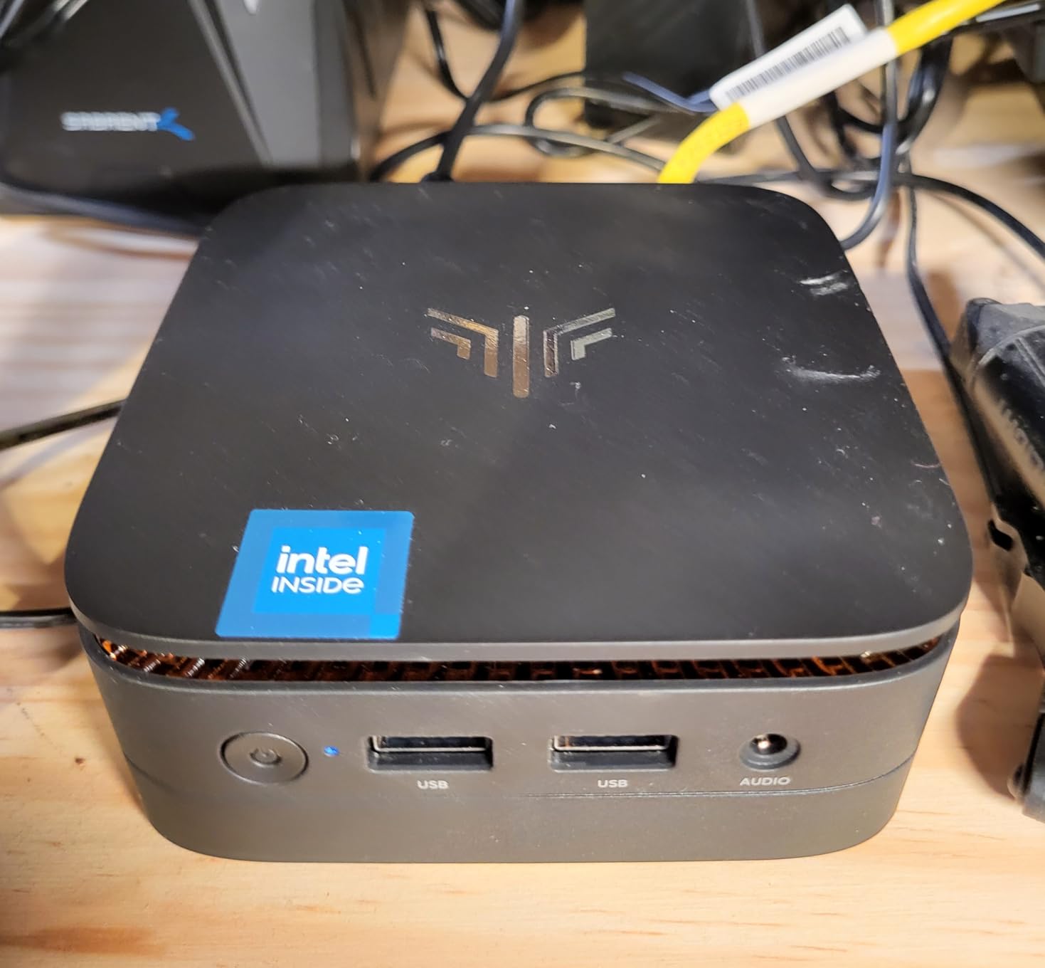 KAMRUI Essenx E1 Mini PC Computer, AMD 3150U, 8GB RAM 256GB SSD, Mini Desktop Computer Support Dual 4K, WiFi, Bluetooth customer photo 1