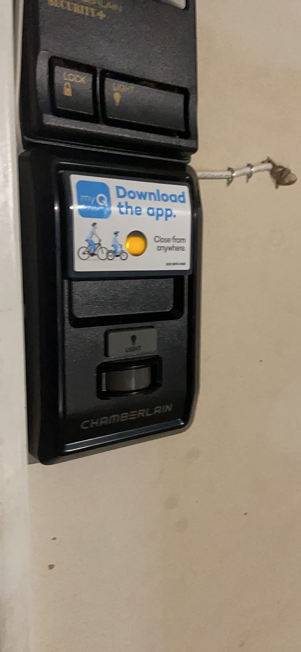 Chamberlain B4643T Smart Built in Camera-myQ Smartphone Controlled-Ultra Quiet, Strong Belt Drive, Blue Garage Door Opener Customer Review Chamberlain B4643T Smart Built in Camera-myQ Smartphone Controlled-Ultra Quiet, Strong Belt Drive, Blue Garage Door Opener - Customer Photo 1