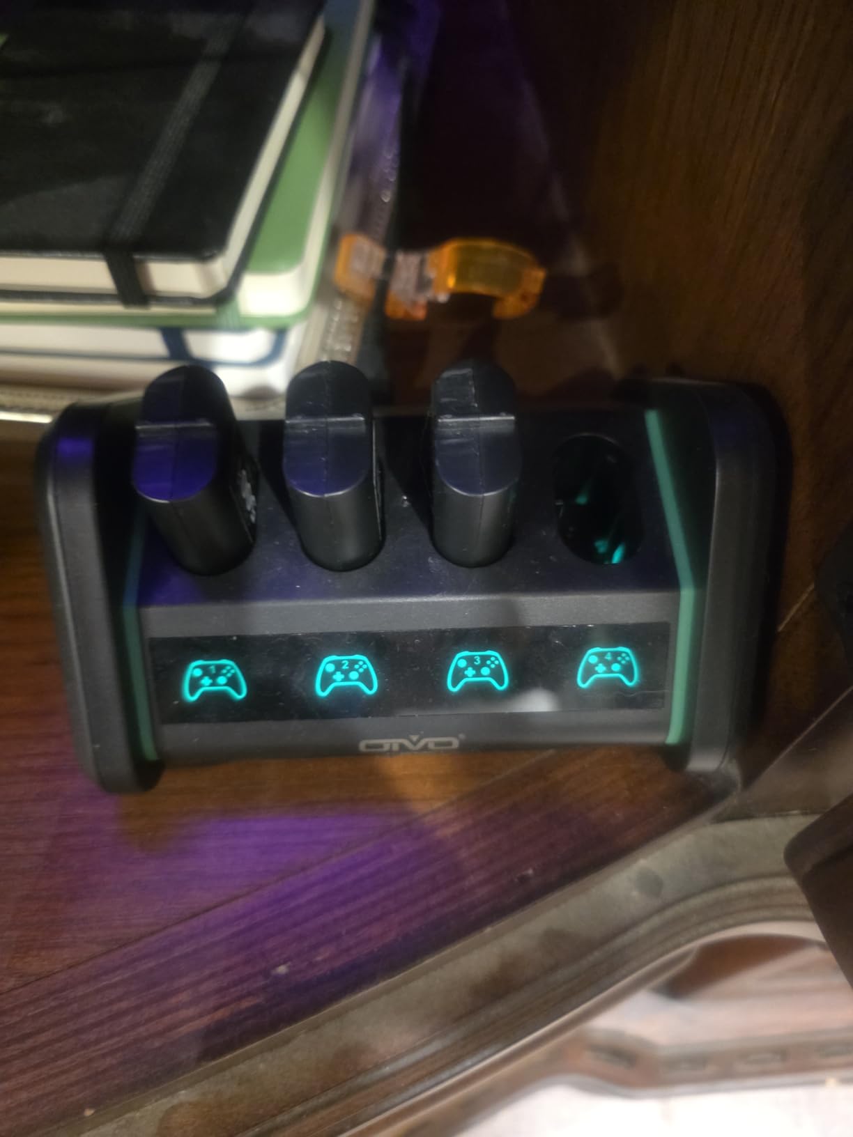 OIVO Rechargeable Battery for XboxOne/Xbox Series X|S, 4 x 4880mWh Xbox Batteries, Xbx Series Battery Charger Station for XboxOne S|X/Elite Controllers customer photo 2