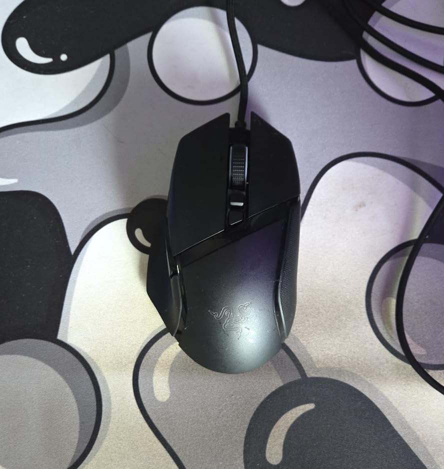 Razer Basilisk V3 Customizable Ergonomic Gaming Mouse: Fastest Gaming Mouse Switch - Chroma RGB Lighting - 26K DPI Optical Sensor - 11 Programmable Buttons - HyperScroll Tilt Wheel - Classic Black Customer Review Razer Basilisk V3 Customizable Ergonomic Gaming Mouse: Fastest Gaming Mouse Switch - Chroma RGB Lighting - 26K DPI Optical Sensor - 11 Programmable Buttons - HyperScroll Tilt Wheel - Classic Black - Customer Photo 5