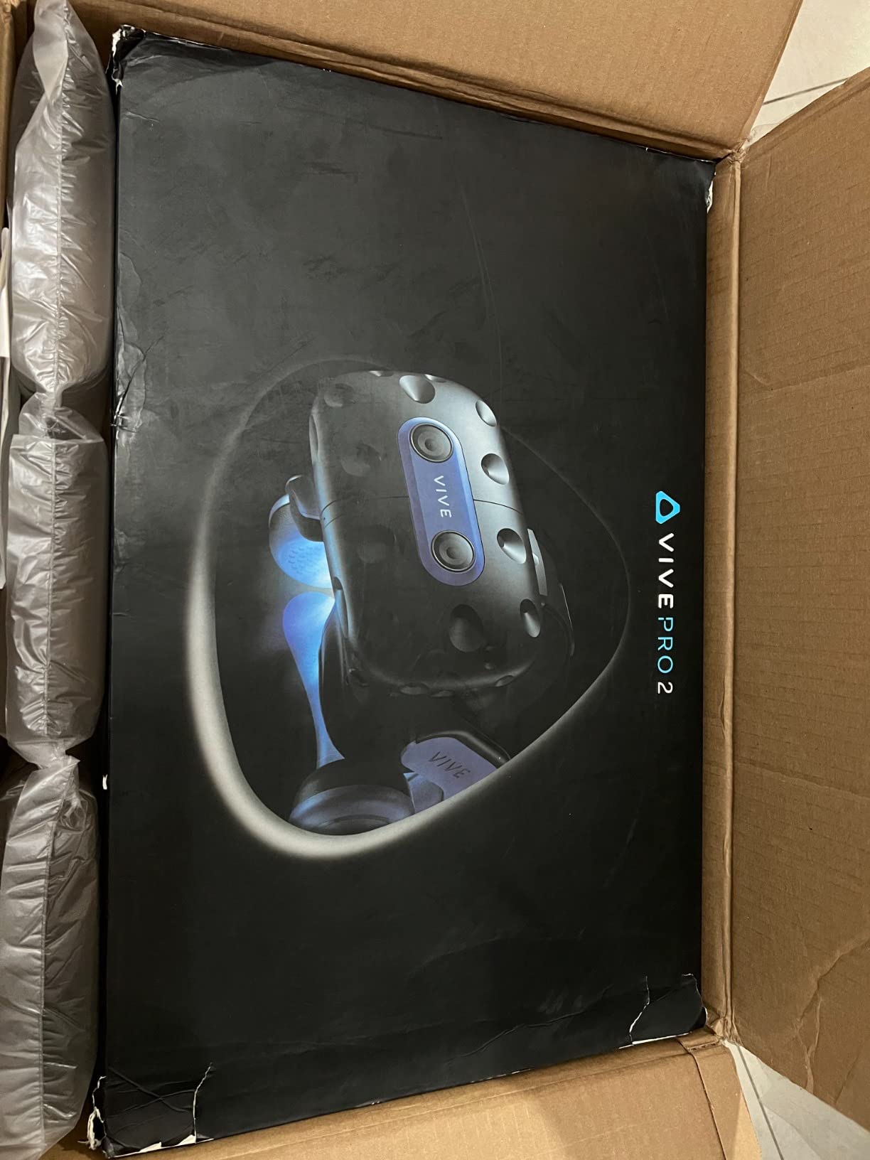 HTC VIVE Pro 2 Virtual Reality System Customer Review HTC VIVE Pro 2 Virtual Reality System - Customer Photo 4